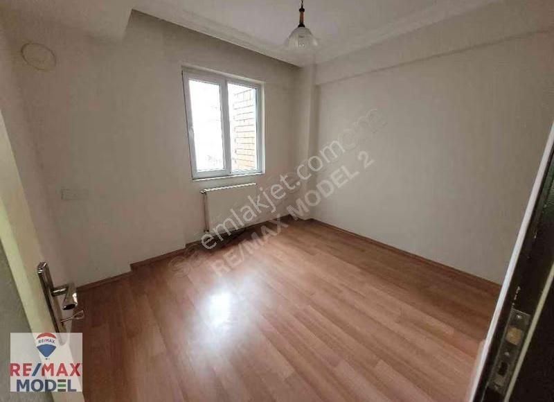 Remax Model Den Karaman Da Satılık 2+1 Daire - Görsel 16