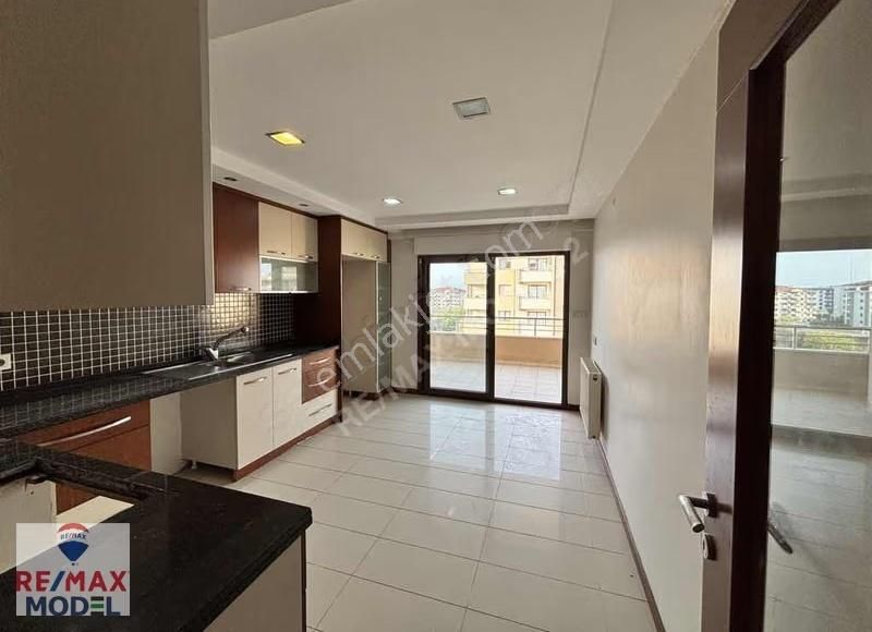 Remax Model Den Gölkent Sitesinde 4+1 Geniş Satılık Daire - Görsel 22