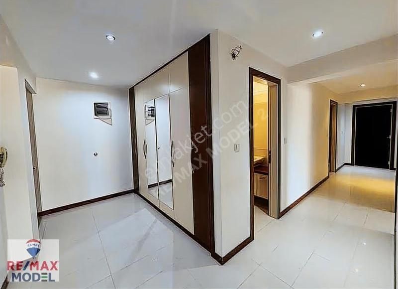Remax Model Den Gölkent Sitesinde 4+1 Geniş Satılık Daire - Görsel 21