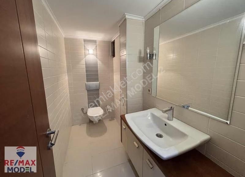 Remax Model Den Gölkent Sitesinde 4+1 Geniş Satılık Daire - Görsel 2
