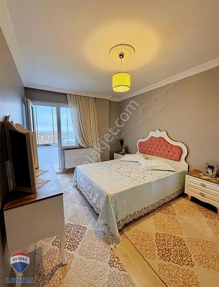 Remax Lavanda Yeniçiftlikte Deniz Man.eşyalı Kiralık 3+1 Daire - Görsel 10