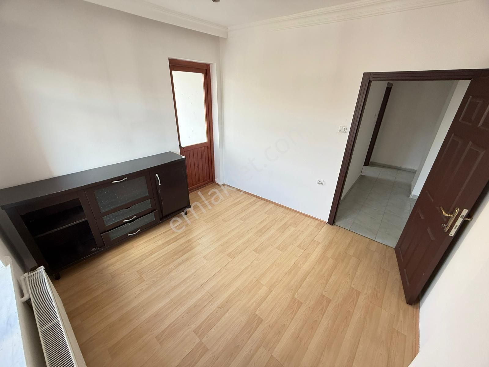 İncirli Barışyolu Caddesi'nde Ara Katta Geniş Çift Balkon 3+1 Daire - Görsel 33