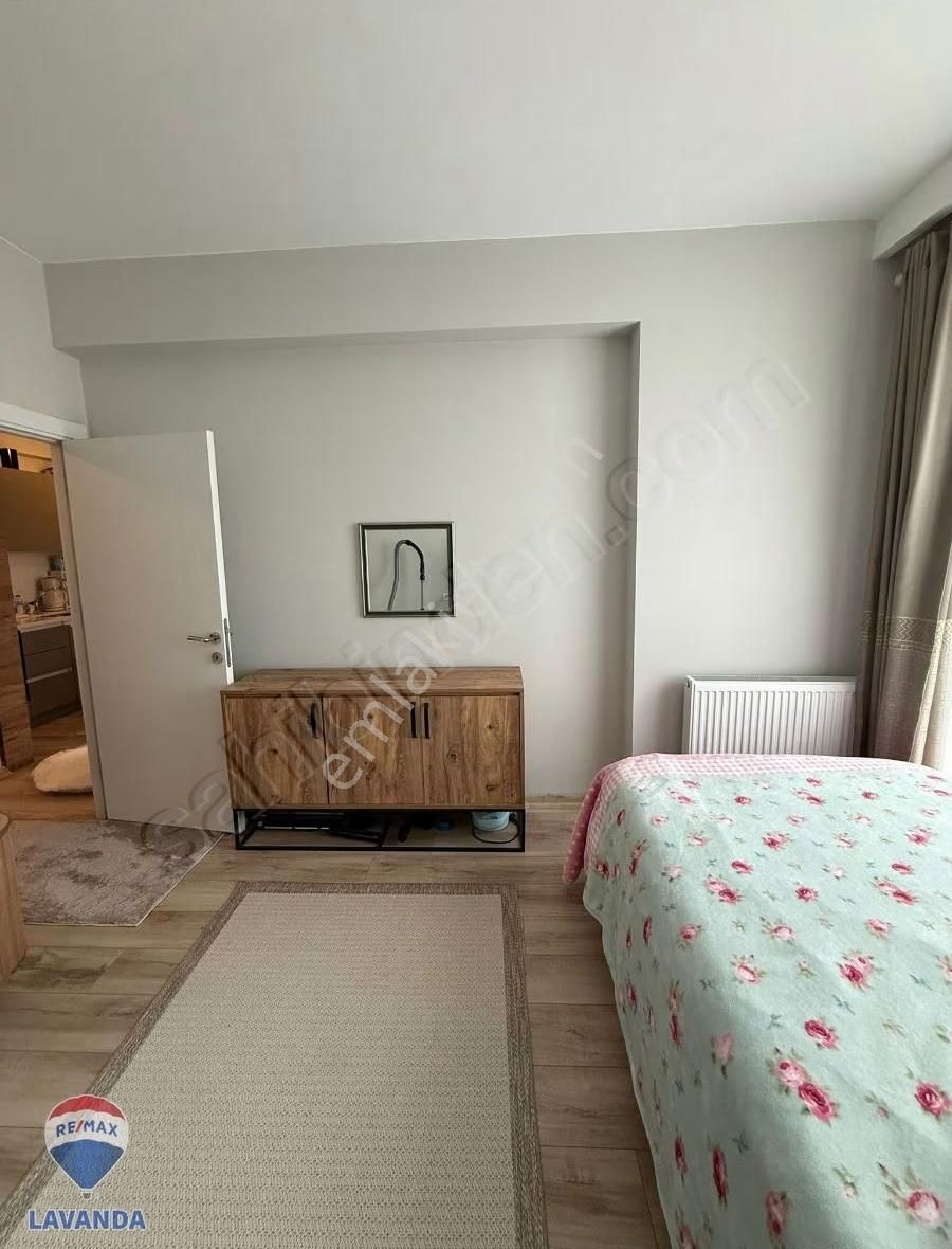 Remax Lavandadan Gümüş Towers Da Full Eşyalı 1+1 - Görsel 18