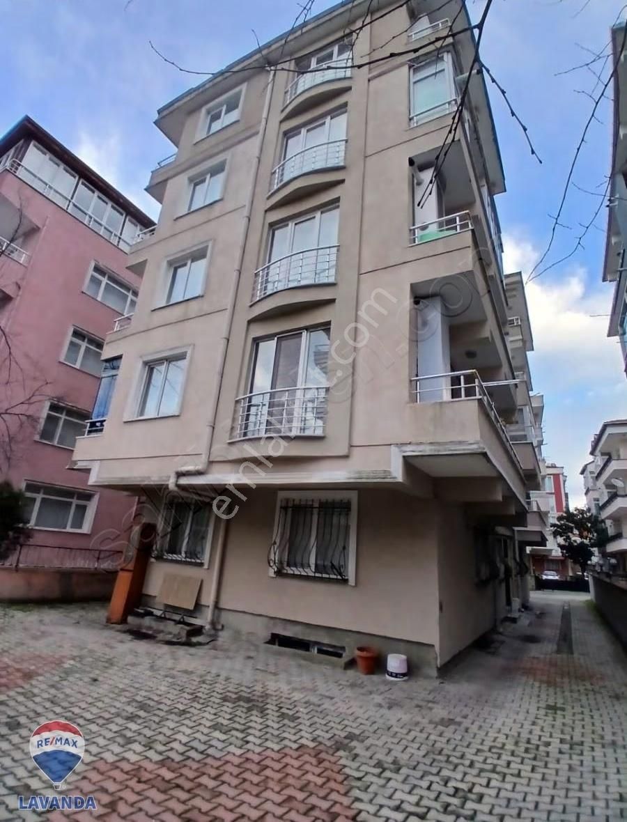 Remax Lavanda Dan Kazımiye Mah. Bahçelievler De Satılık 2+1daire - Görsel 4
