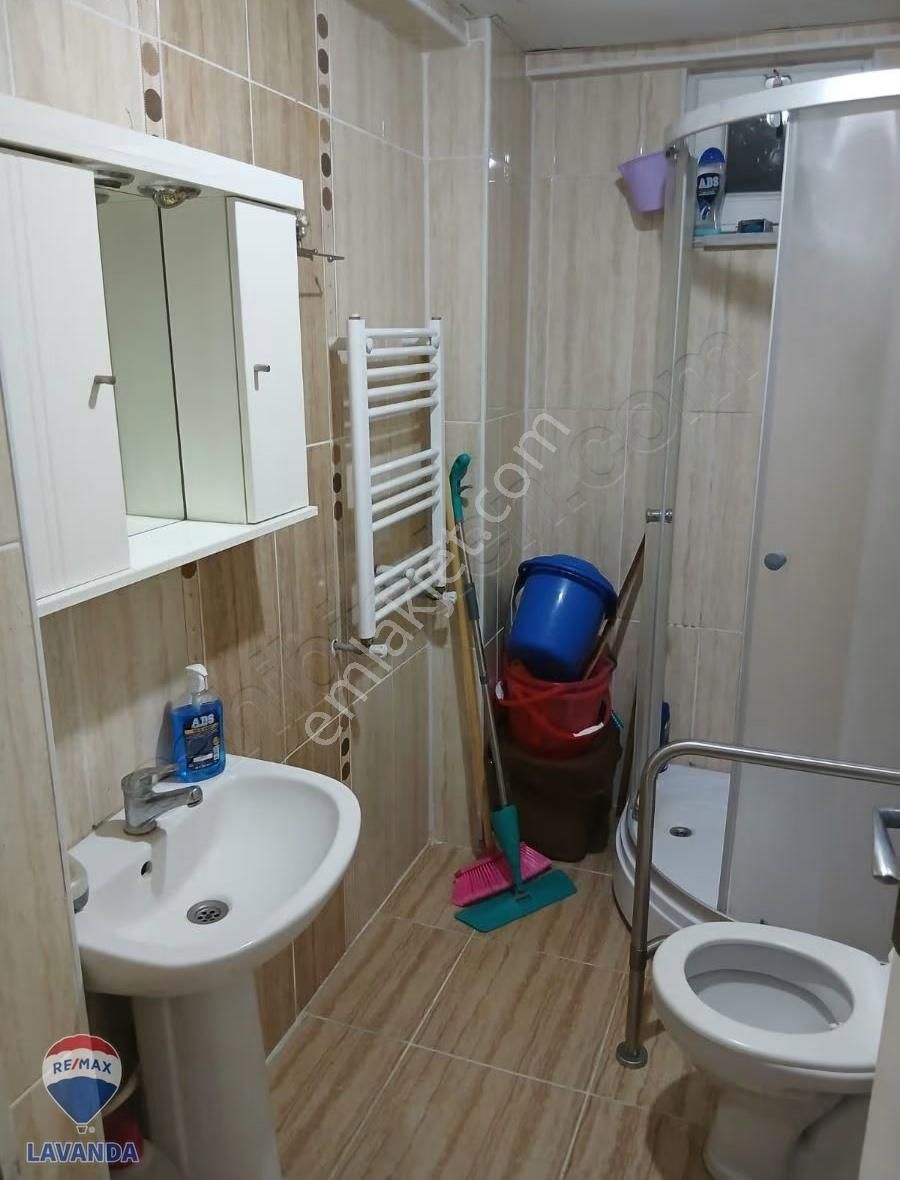 Remax Lavanda Dan Kazımiye Mah. Bahçelievler De Satılık 2+1daire - Görsel 8