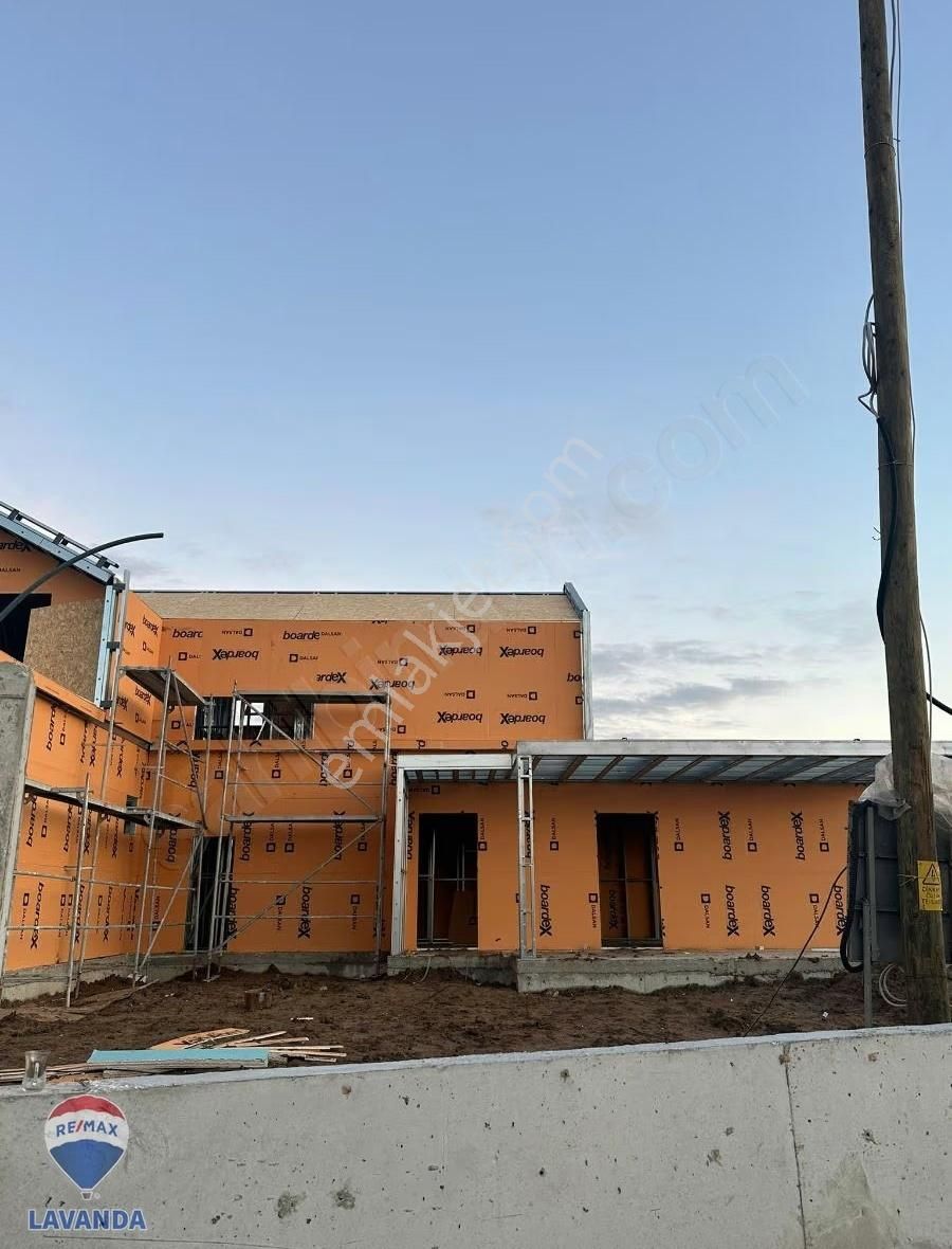 Remax Lavandadan Çelik Yapı Özel Mimari Villa - Görsel 11