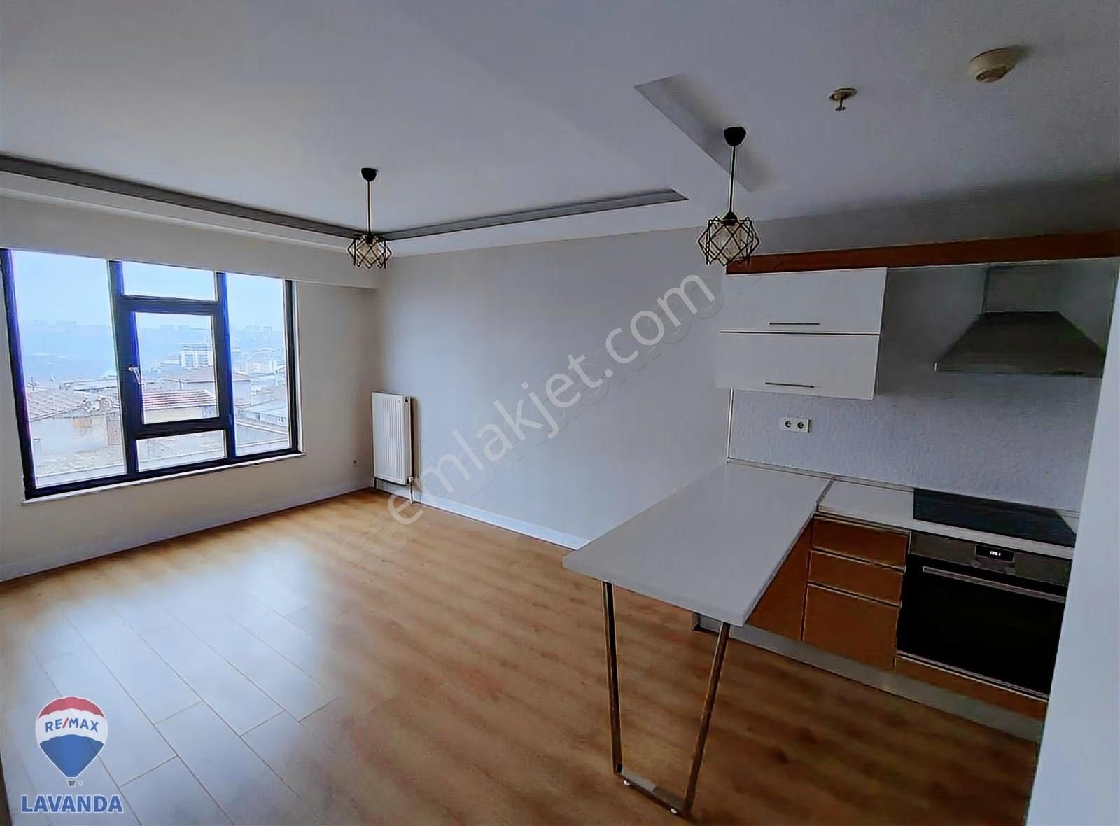 Remax Lavanda'dan Haliç Panoramada Kiralık 1+1 Dairemiz - Görsel 2