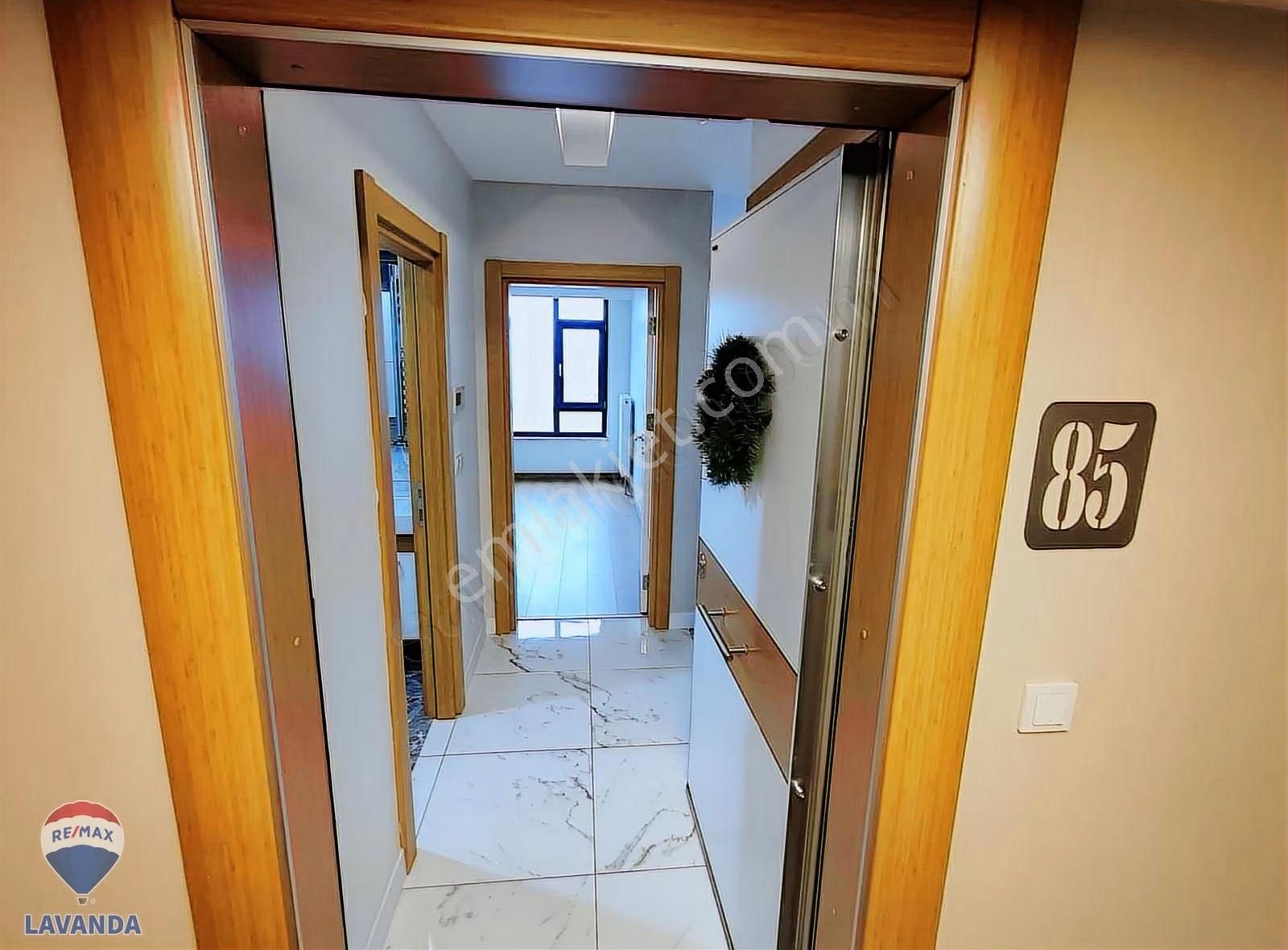 Remax Lavanda'dan Haliç Panoramada Kiralık 1+1 Dairemiz - Görsel 17