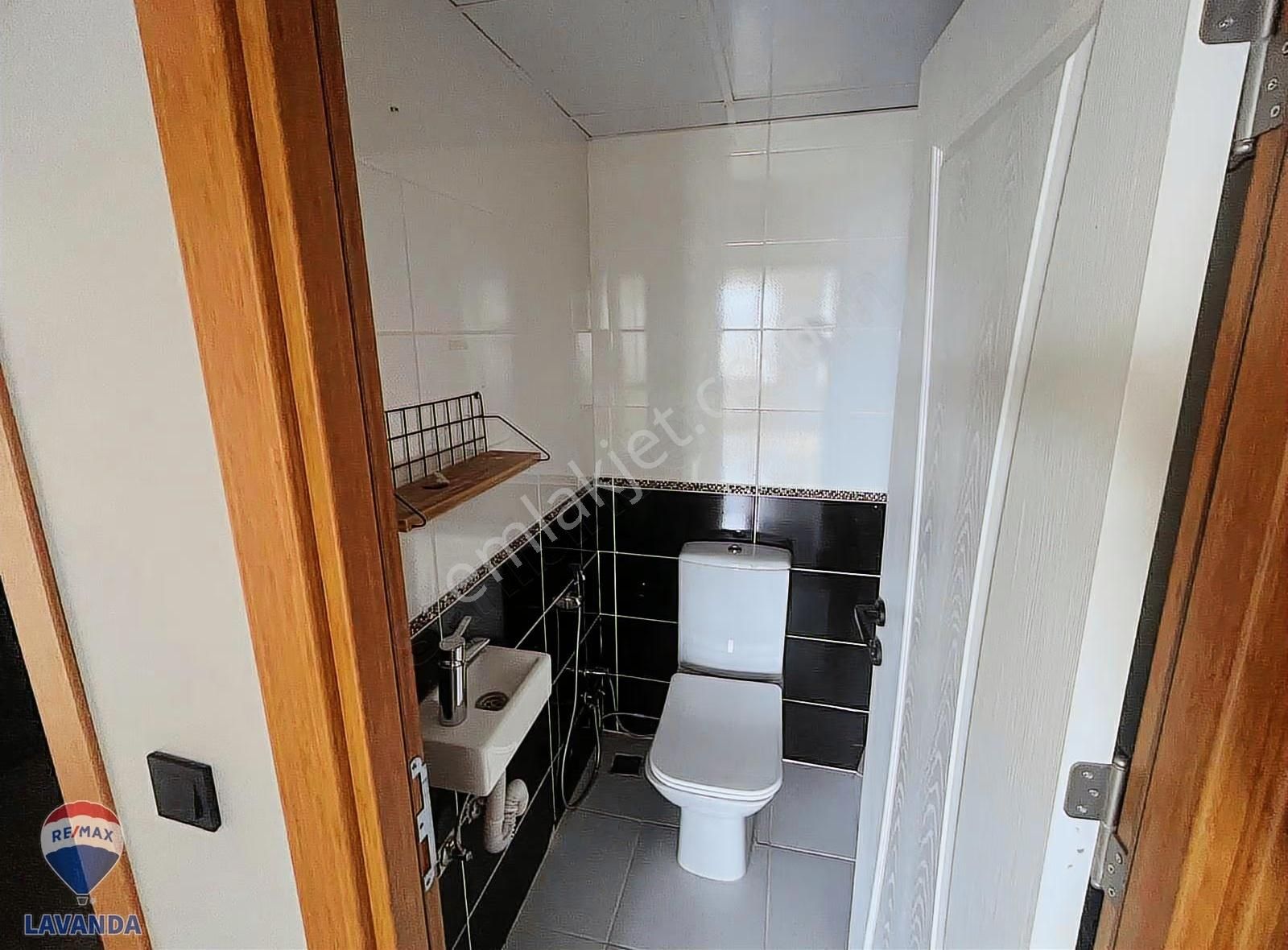 Re/max Lavanda'dan Çerkezköy Tepe Bölgesinde Kiralık Daire - Görsel 17