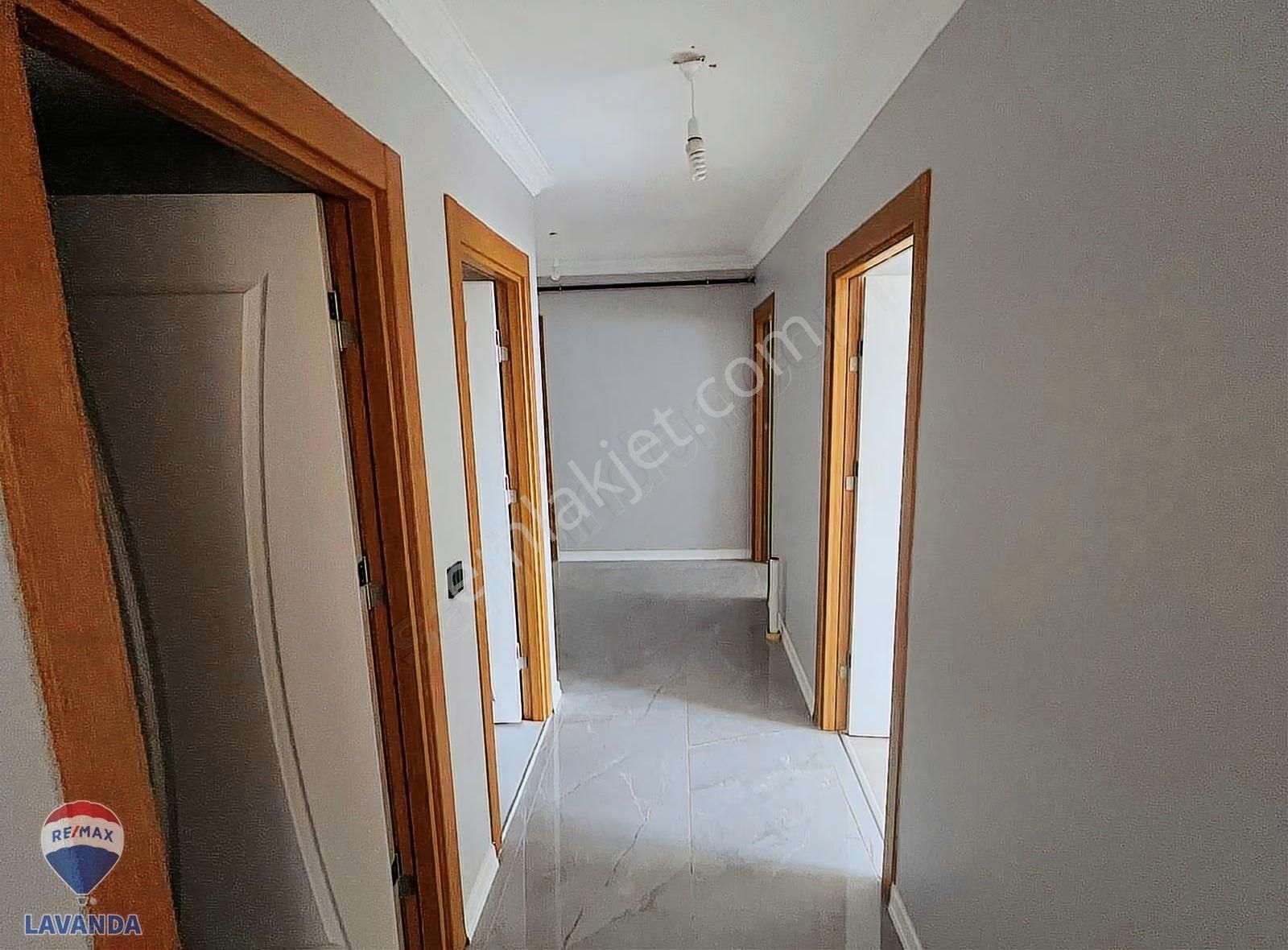 Re/max Lavanda'dan Çerkezköy Tepe Bölgesinde Kiralık Daire - Görsel 2