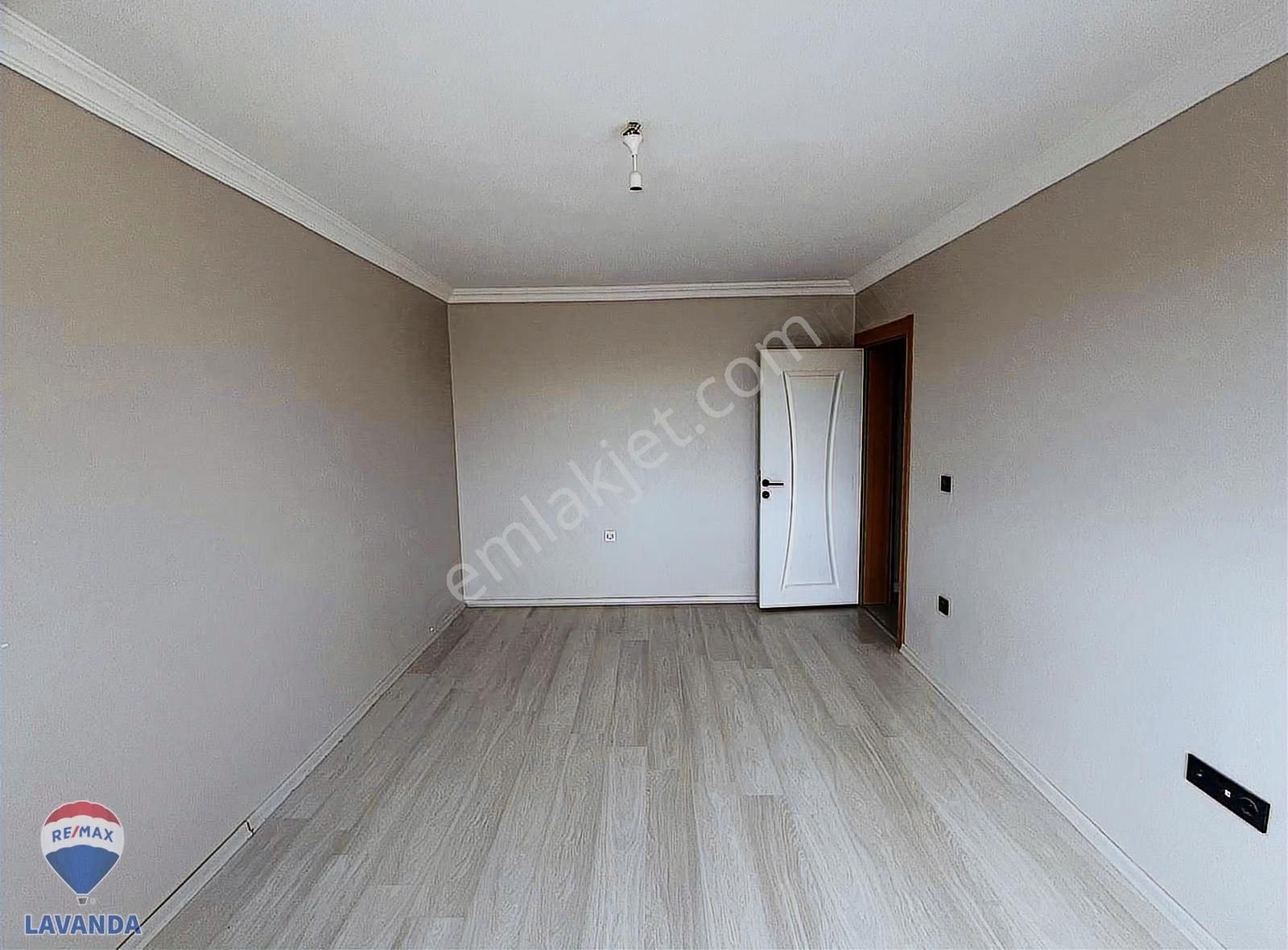 Re/max Lavanda'dan Çerkezköy Tepe Bölgesinde Kiralık Daire - Görsel 15