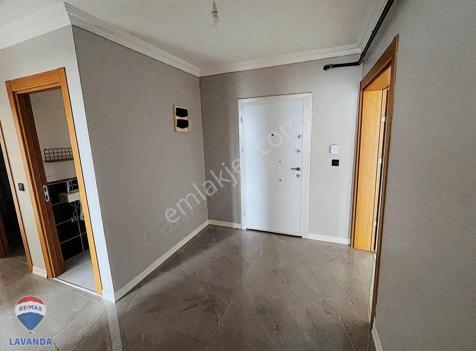 Re/max Lavanda'dan Çerkezköy Tepe Bölgesinde Kiralık Daire - Görsel 11