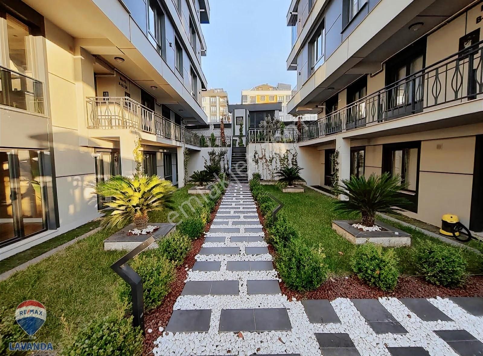 Remax Lavanda'dan Beylikdüzü Kavaklı'da Satılık 4+2 Dublex