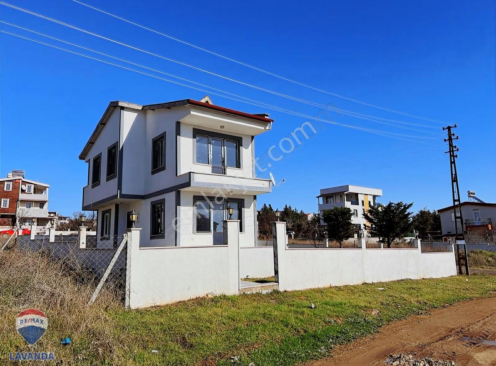 Bahçeli 3+1 Müstakil Ev + Yanında İmarlı Ayrı 160 M2 Arsa - Görsel 11