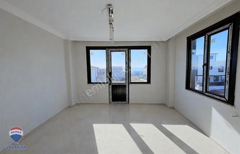 Bahçeli 3+1 Müstakil Ev + Yanında İmarlı Ayrı 160 M2 Arsa - Görsel 22