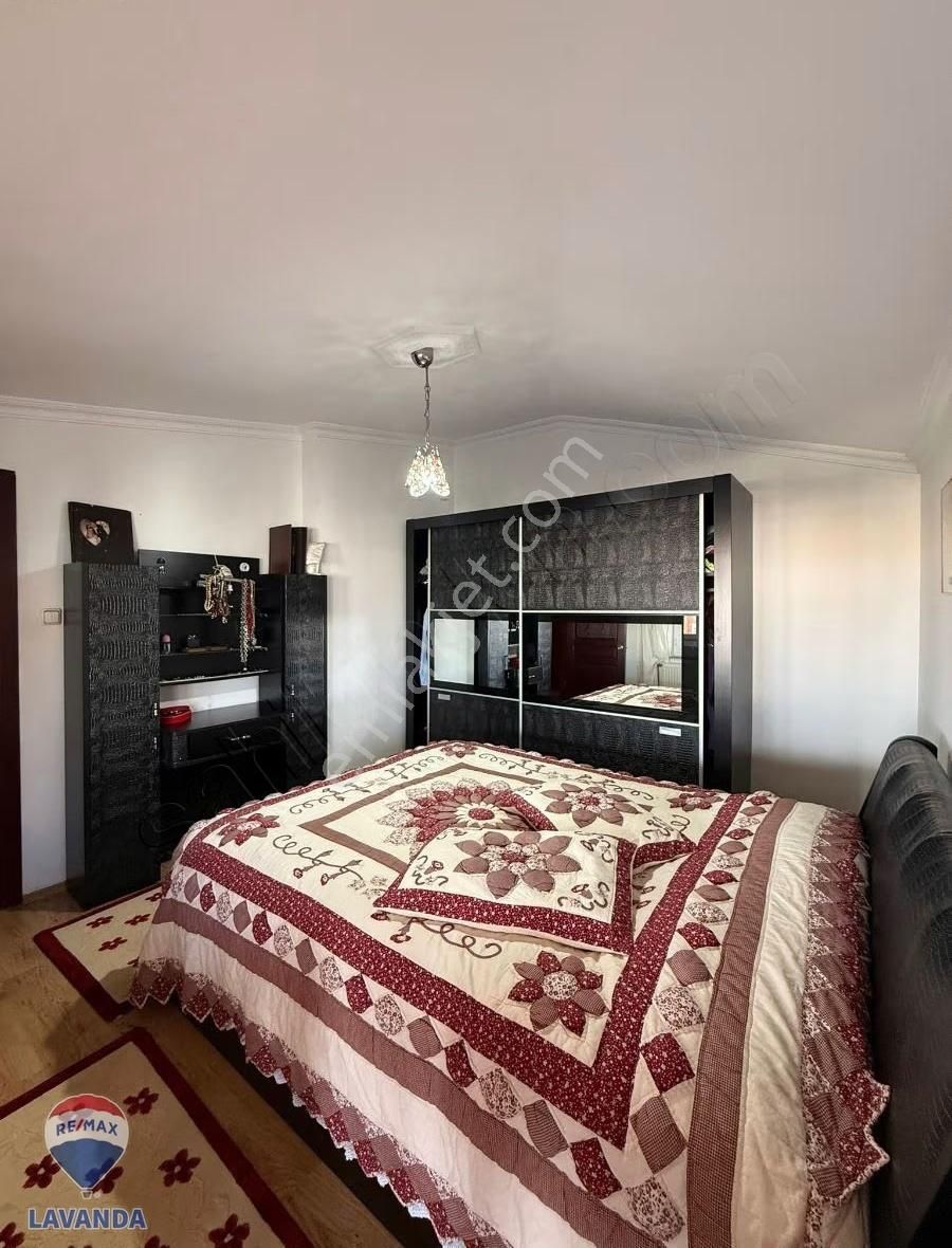 Remax Lavandadan Dubleks 3+1 Kitap Cafe Arkası Harika Lokasyon - Görsel 16