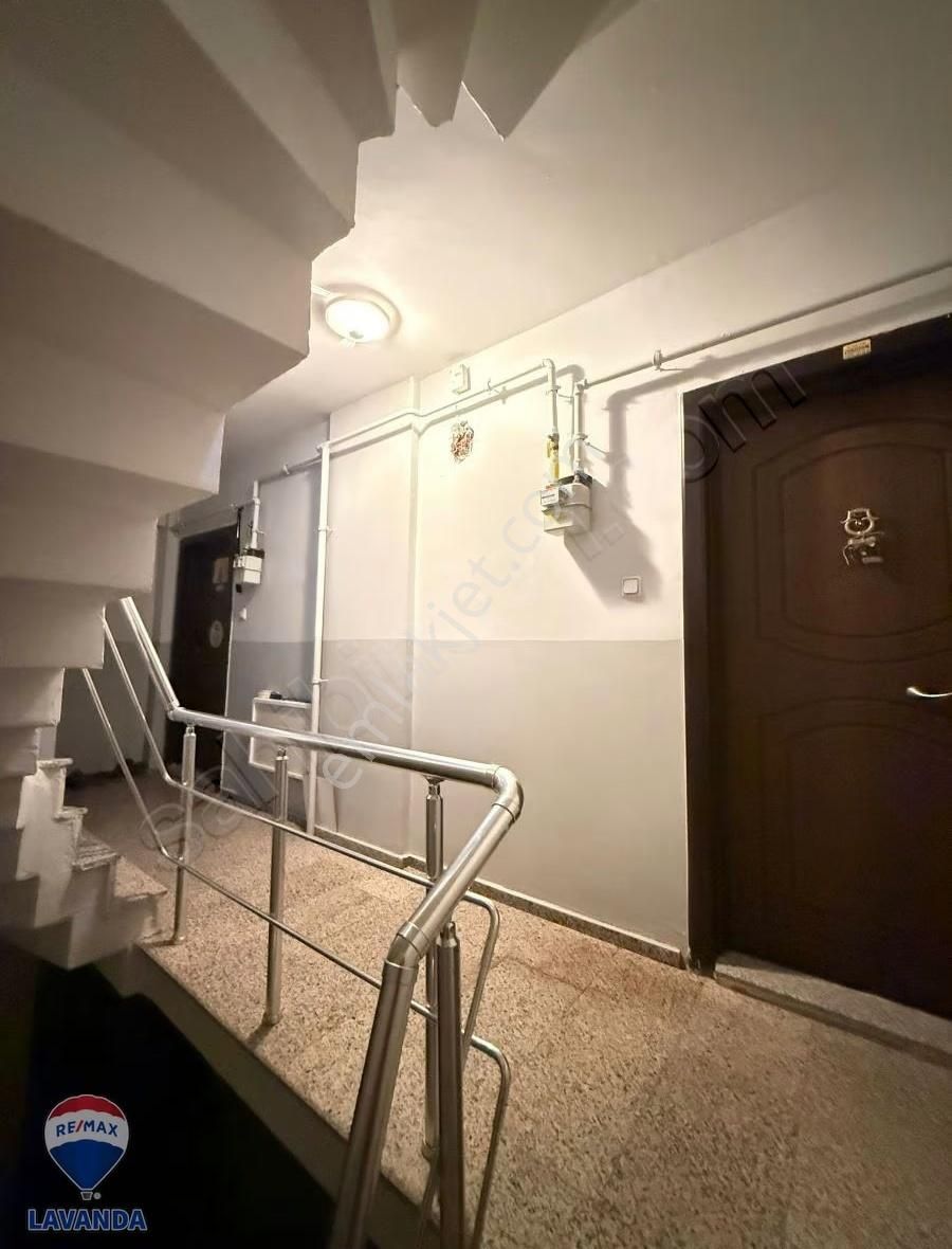 Remax Lavandadan Dubleks 3+1 Kitap Cafe Arkası Harika Lokasyon - Görsel 17