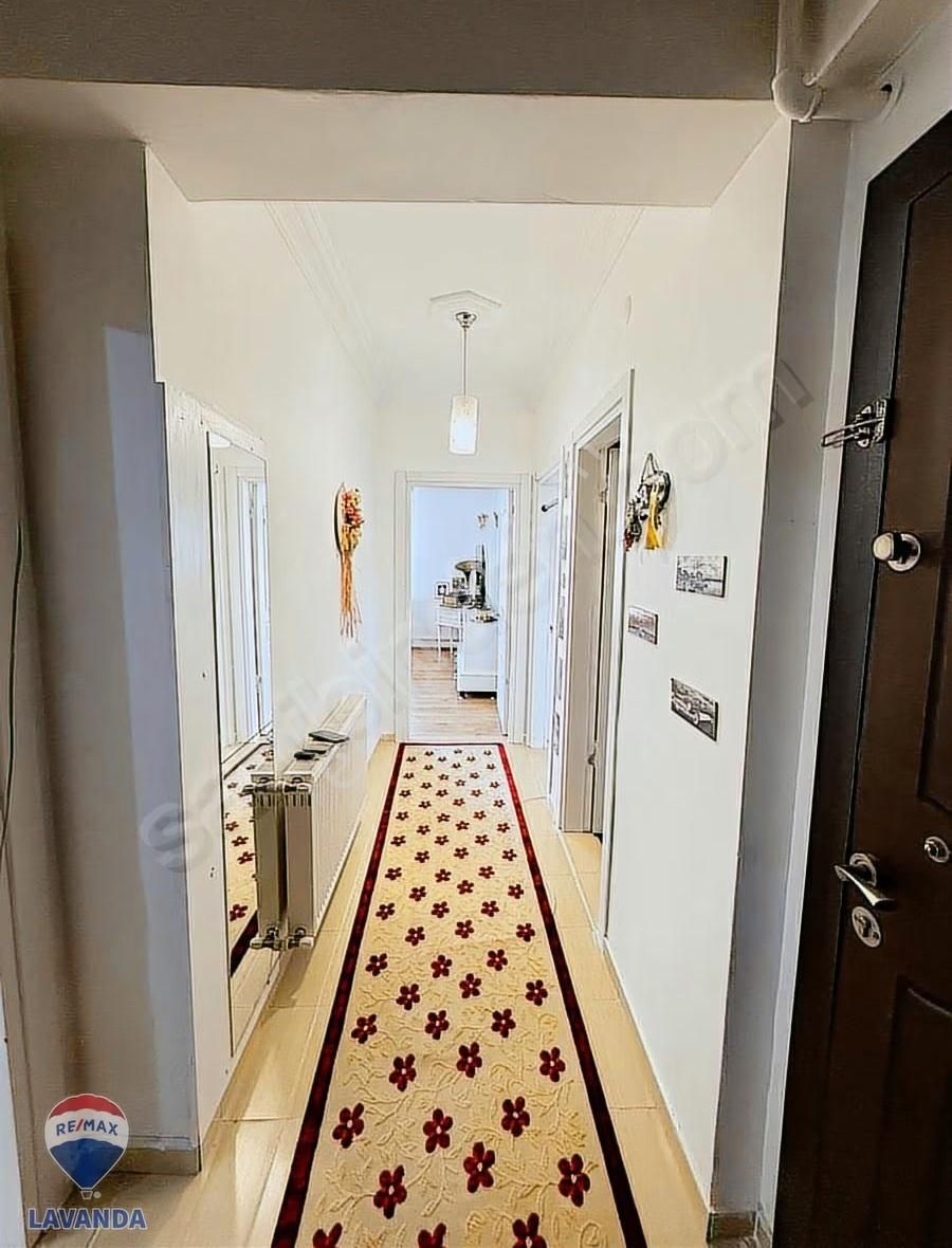 Remax Lavandadan Dubleks 3+1 Kitap Cafe Arkası Harika Lokasyon - Görsel 18