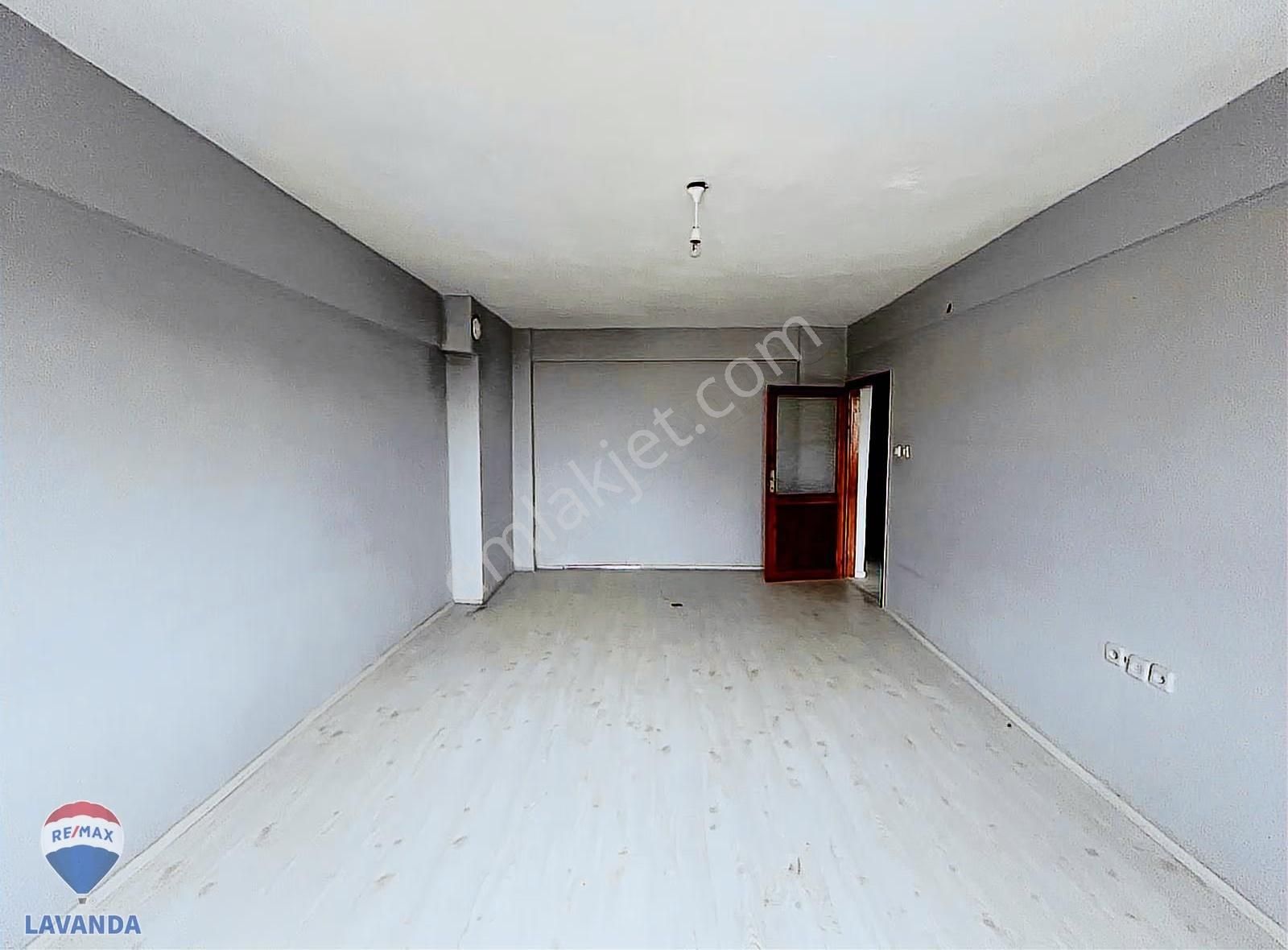 Re/max Lavanda'dan Çorlu Şeyhsinan'da Merkezi 3+1 Satılık Daire - Görsel 15