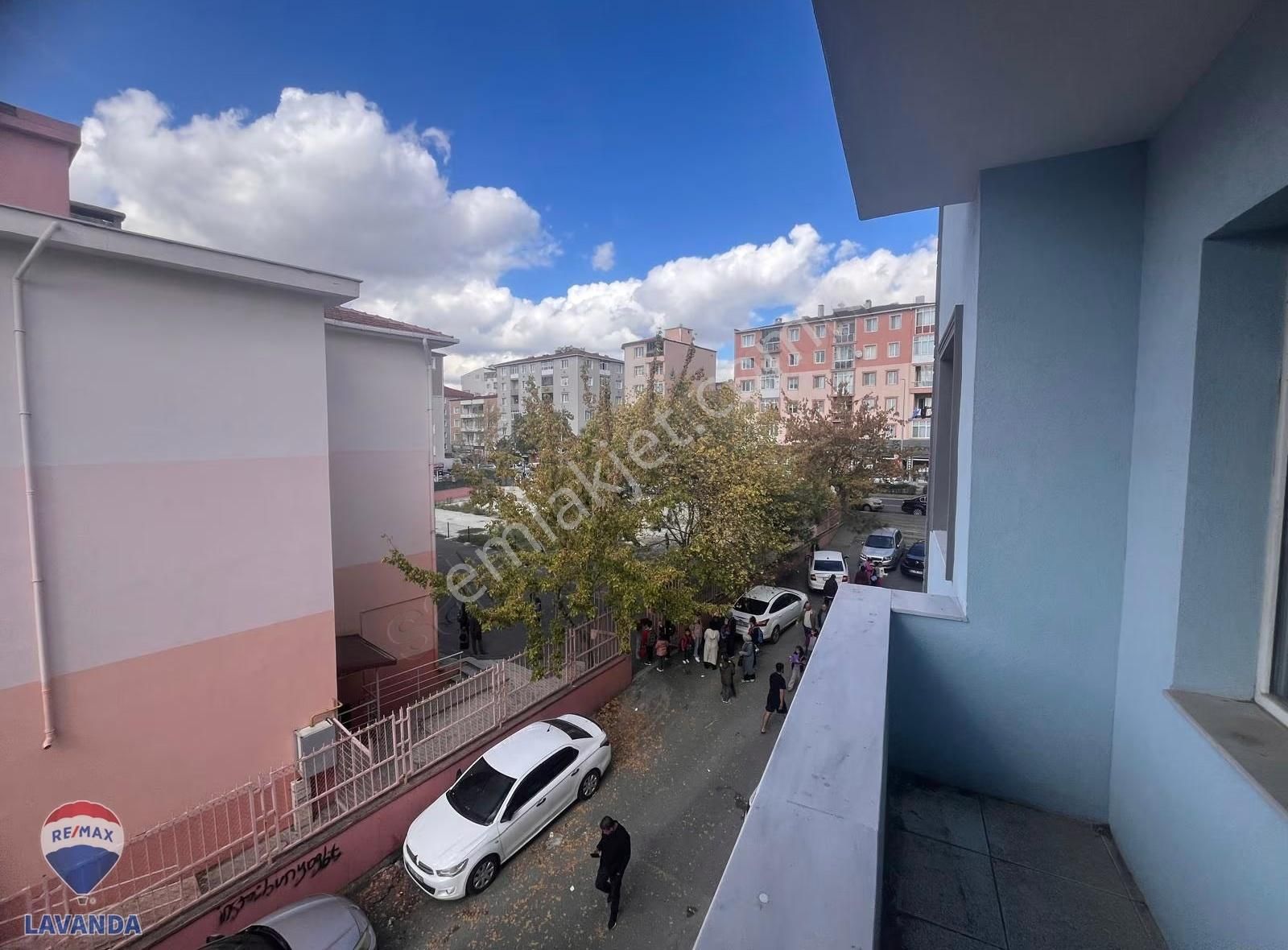 Re/max Lavanda'dan Reşadiye Mahallesinde Kiralık Daire - Görsel 6