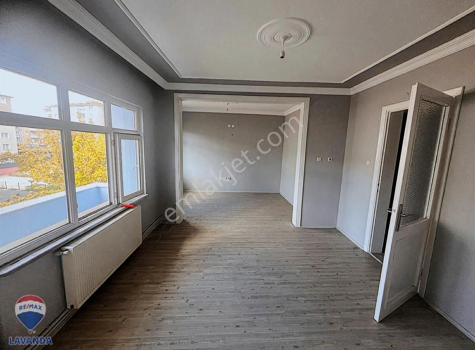 Re/max Lavanda'dan Reşadiye Mahallesinde Kiralık Daire - Görsel 23