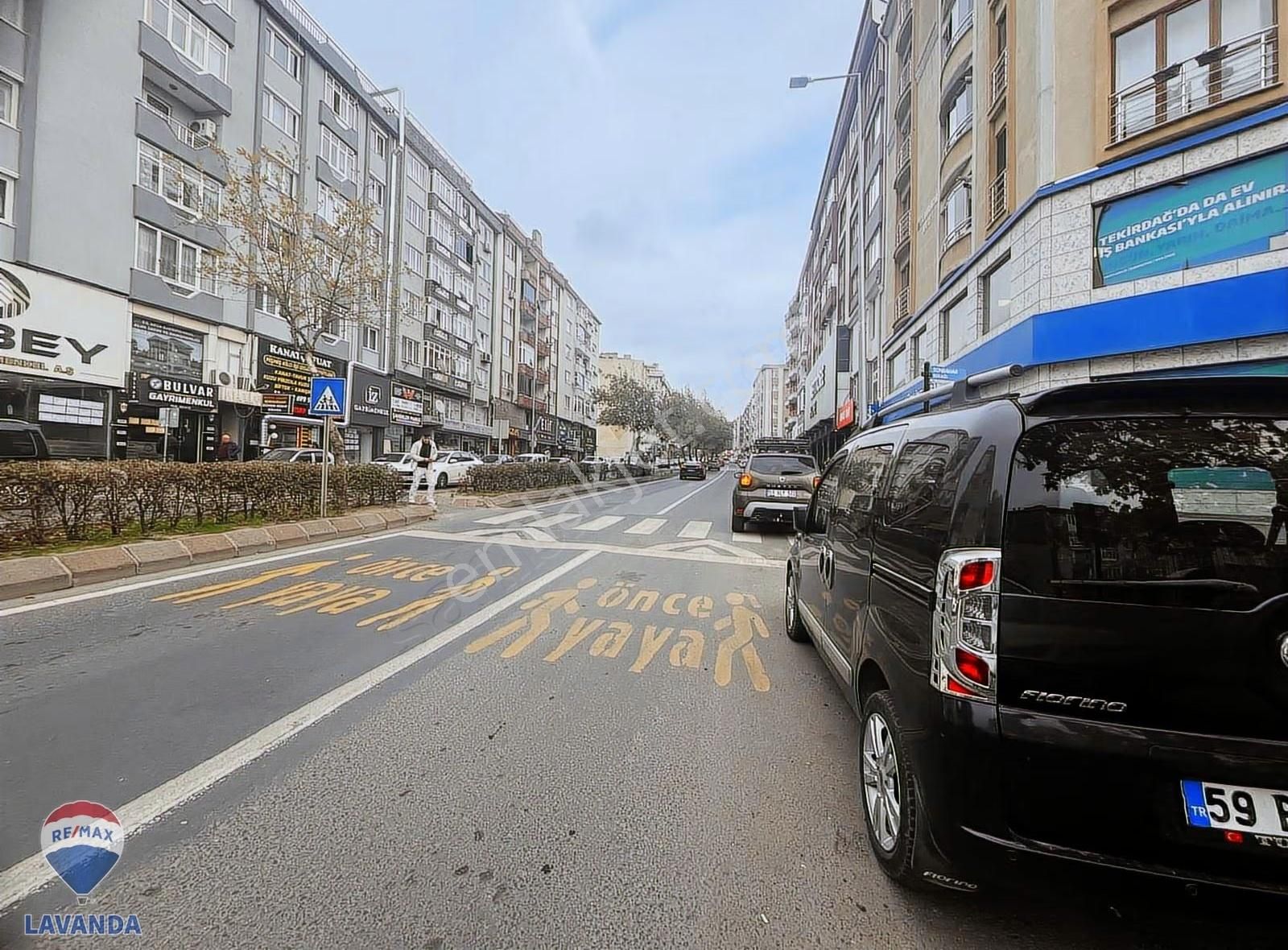 Re/max Lavanda'dan Reşadiye Mahallesinde Kiralık Daire - Görsel 2