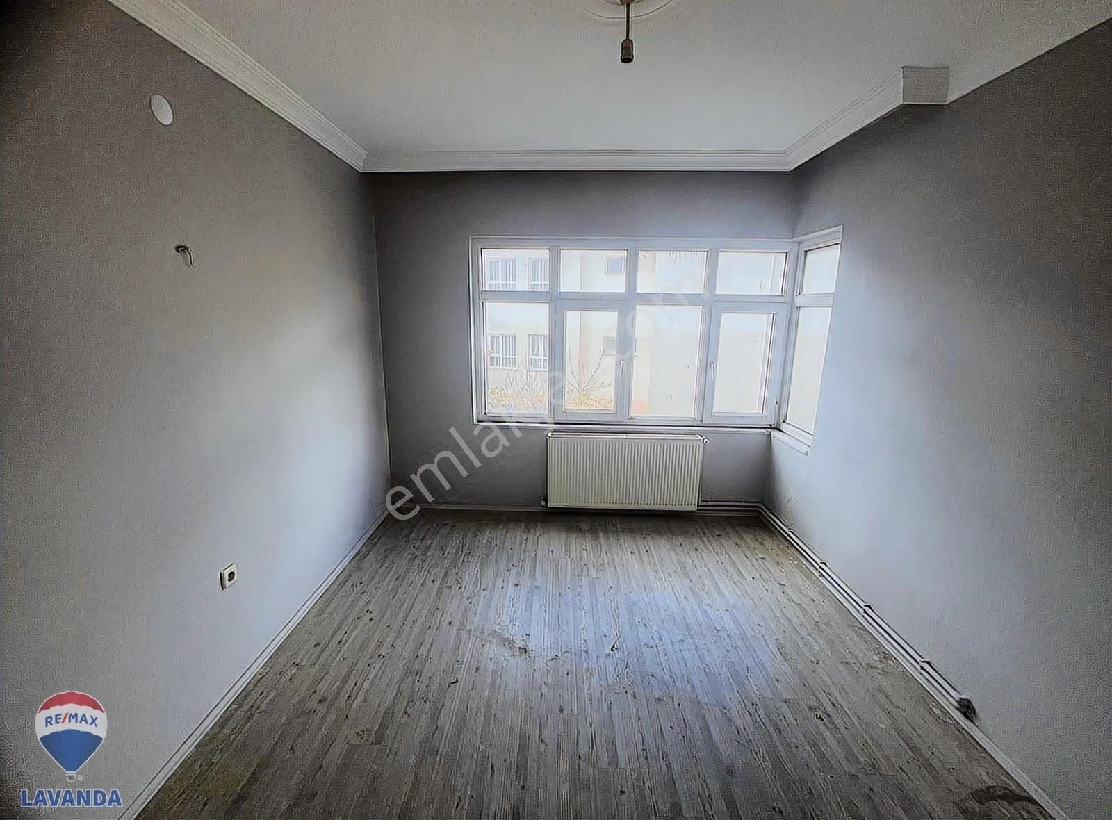 Re/max Lavanda'dan Reşadiye Mahallesinde Kiralık Daire - Görsel 13