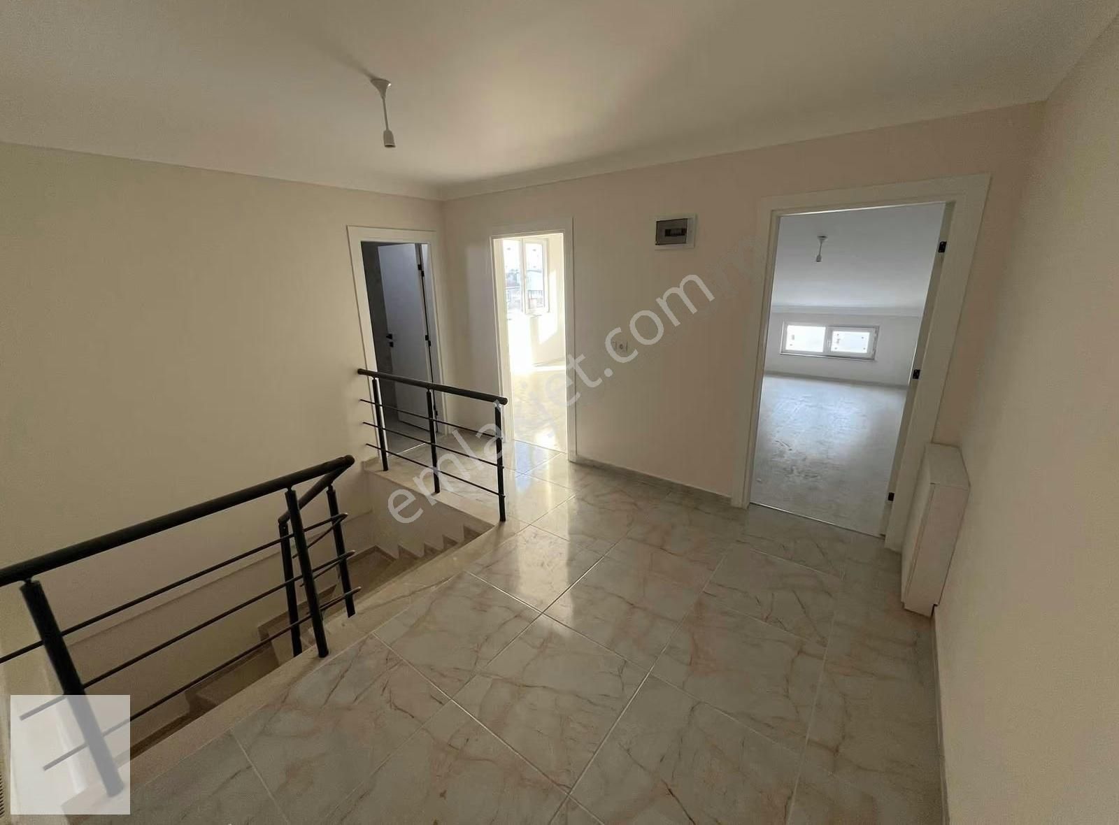 Satılık 2+1 Üst Dubleks 140m2 Geniş Ve Ferah
