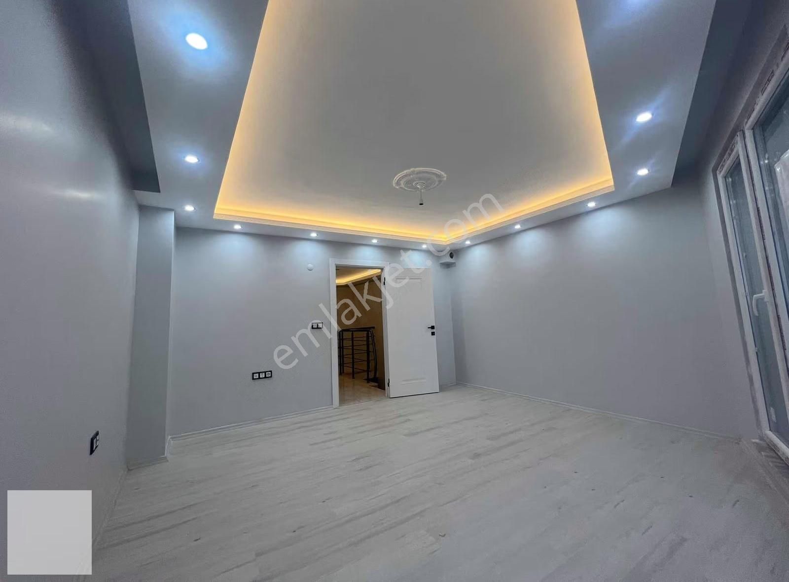 Satılık 1. Ve 2. Kat Gibi Toprakla Temazsız 4+1 Bahçe Dubleks - Görsel 16