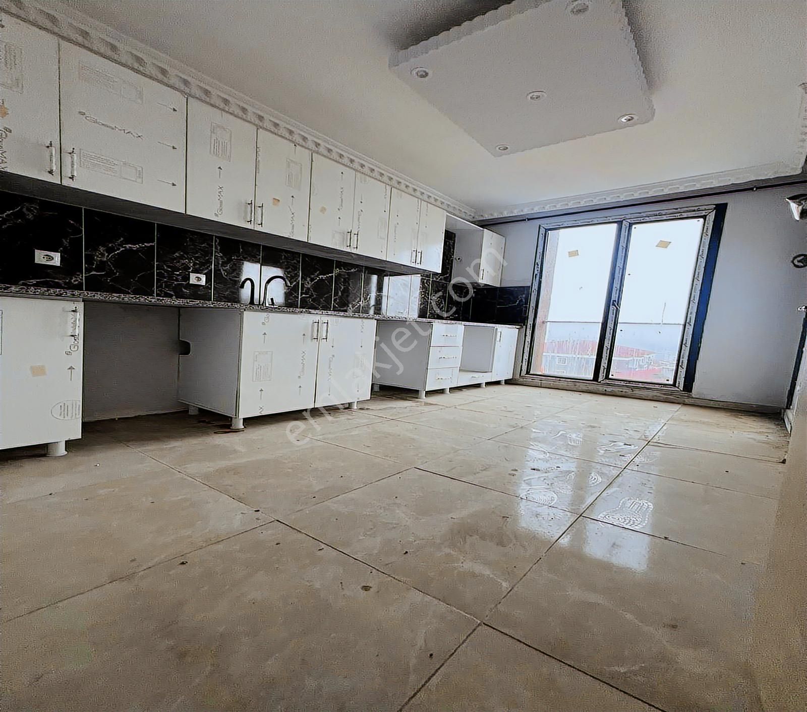 Lider'den İstasyon Mahasbaş Emliyet Yanı Fırsat2+1balkonlu Daire