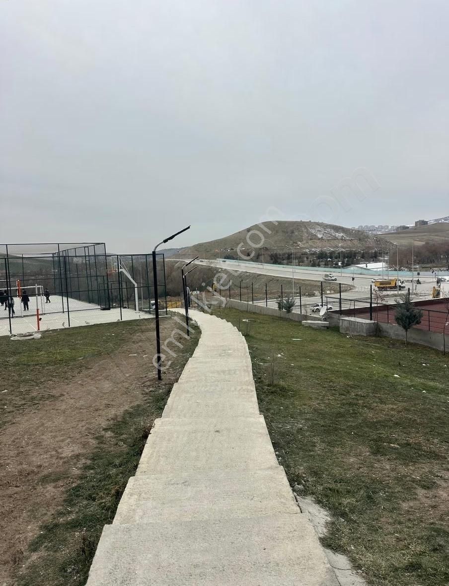 Meydan Parkta Kilerli, Depolu Güney Doğu Cephe 4+1 Satılık Daire - Görsel 3
