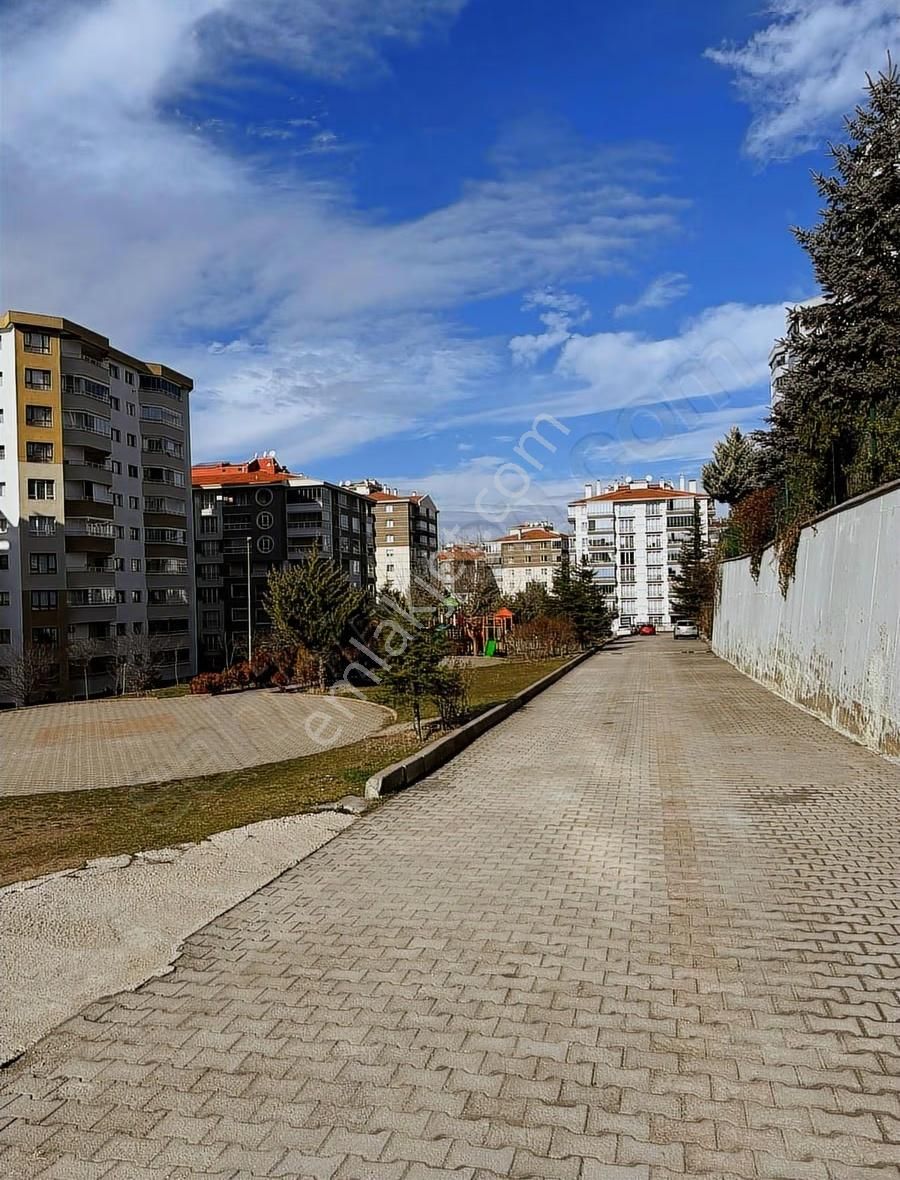 Etimesgut Ahi Mesut'ta Site İçerisinde Acil Satılık 3+1 Daire - Görsel 12
