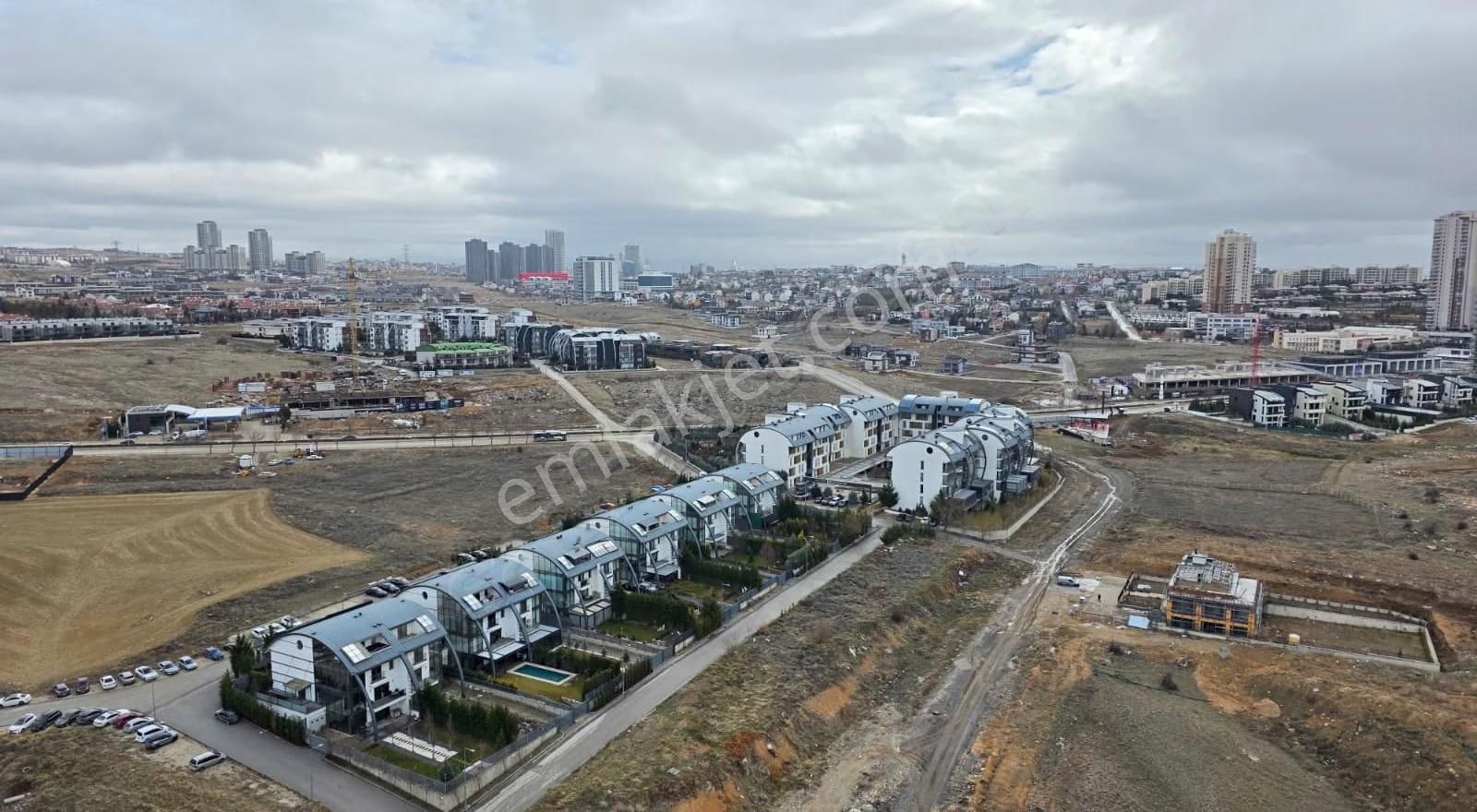 İncek Prestij'de Muhteşem Manzaralı Eşyalı Kiralık 1+1 - Görsel 10