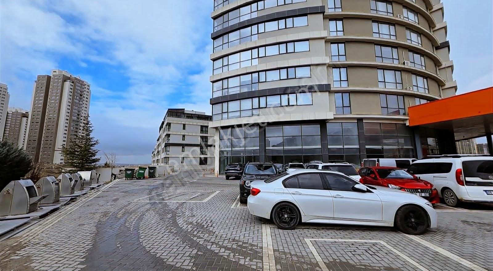 İncek Prestij'de Muhteşem Manzaralı Eşyalı Kiralık 1+1 - Görsel 8