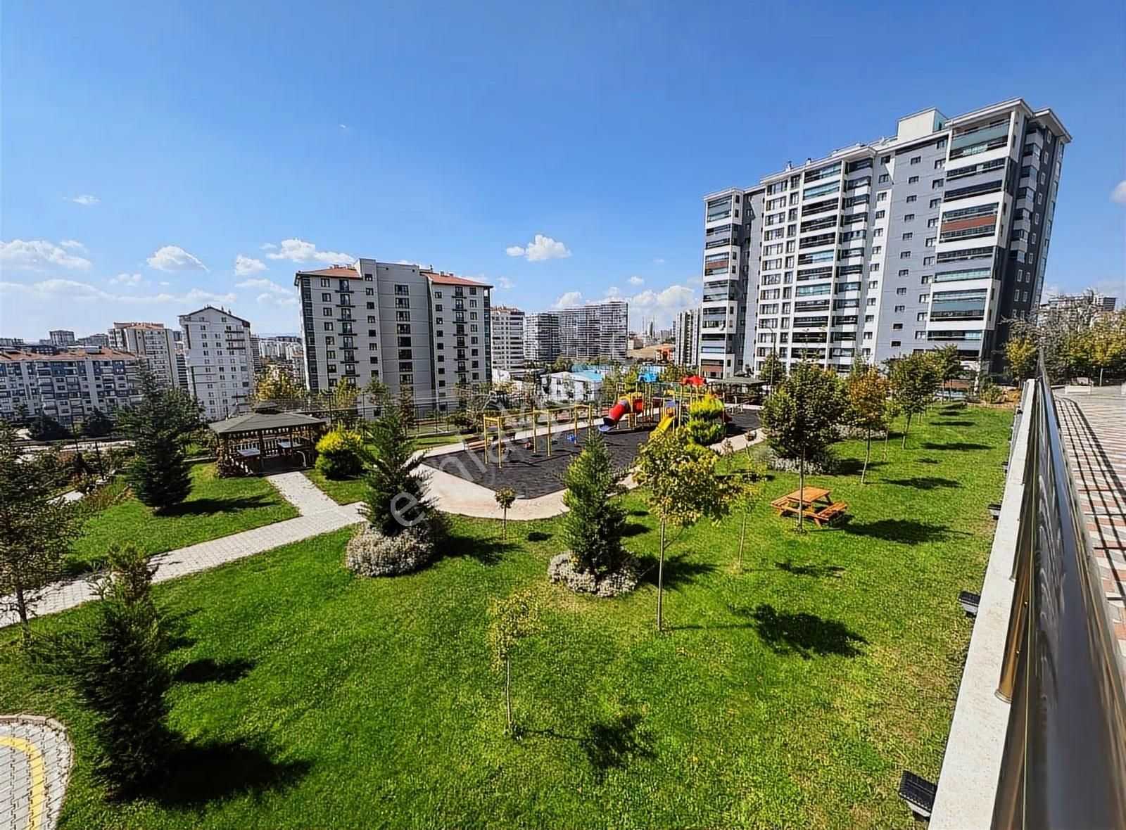 Alc Aura Sitesinde Eşsiz Tasarım Full Yapılı Satılık 4,5+1 Daire - Görsel 8