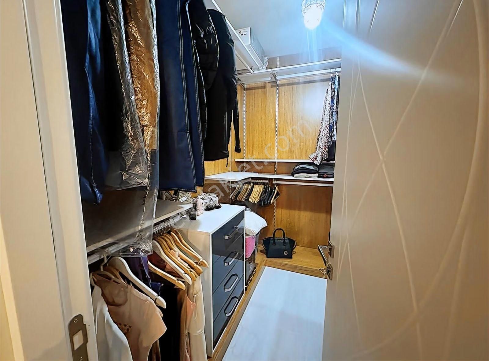 Alc Aura Sitesinde Eşsiz Tasarım Full Yapılı Satılık 4,5+1 Daire - Görsel 10