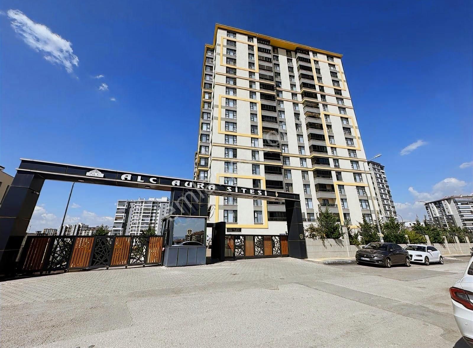 Alc Aura Sitesinde Eşsiz Tasarım Full Yapılı Satılık 4,5+1 Daire