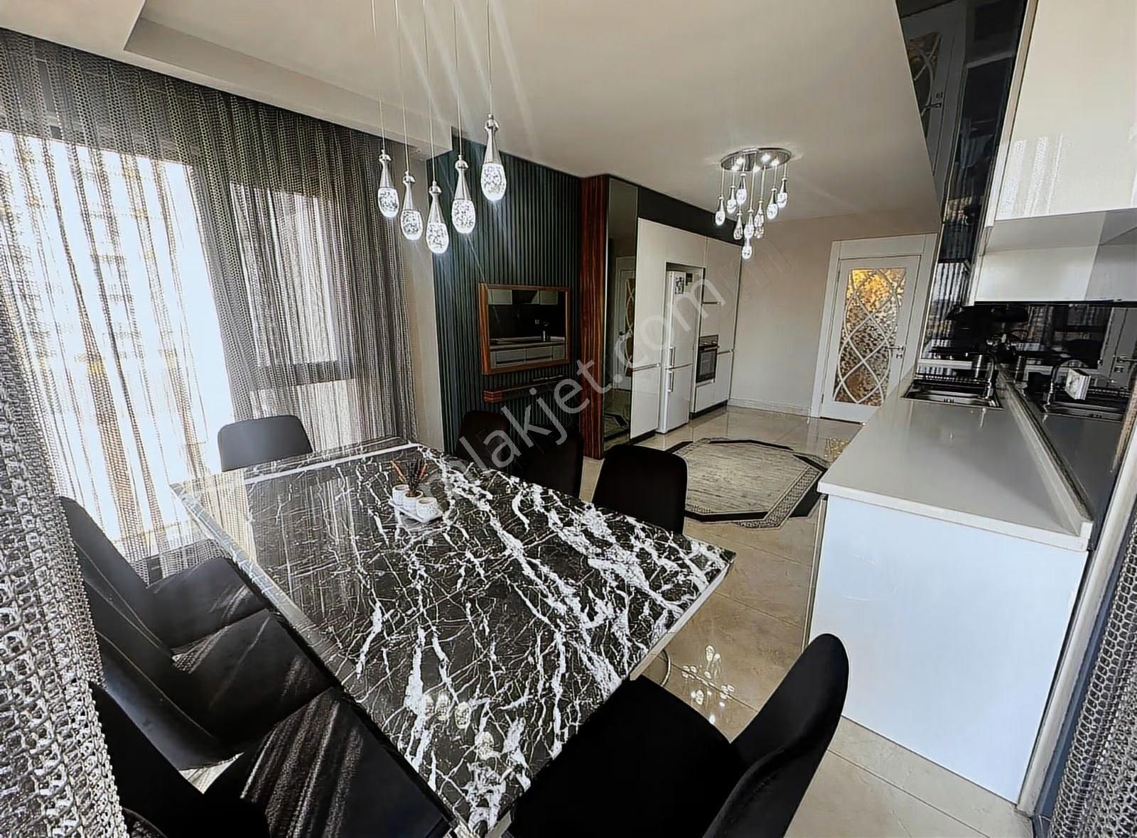 Alc Aura Sitesinde Eşsiz Tasarım Full Yapılı Satılık 4,5+1 Daire - Görsel 16