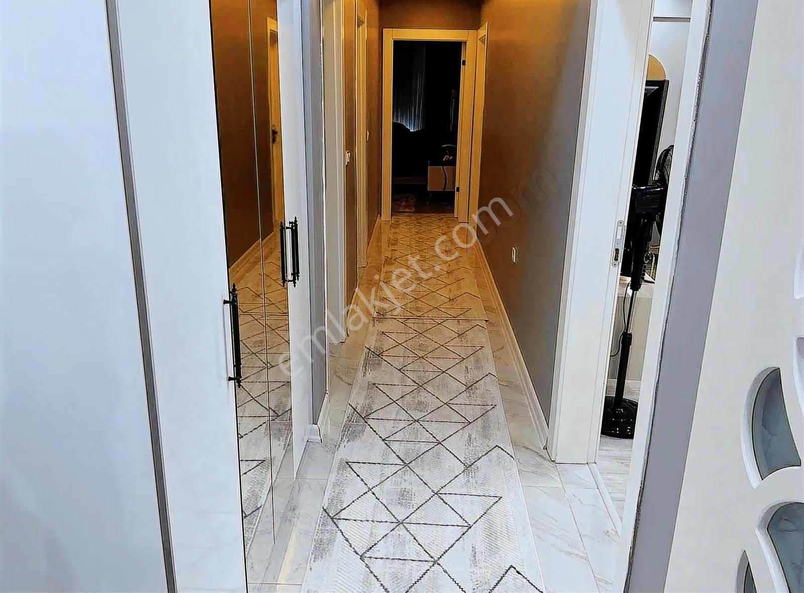 Kıyıbirlik Sitesi'nde 3+1 Yenilenmiş Daire - Görsel 25