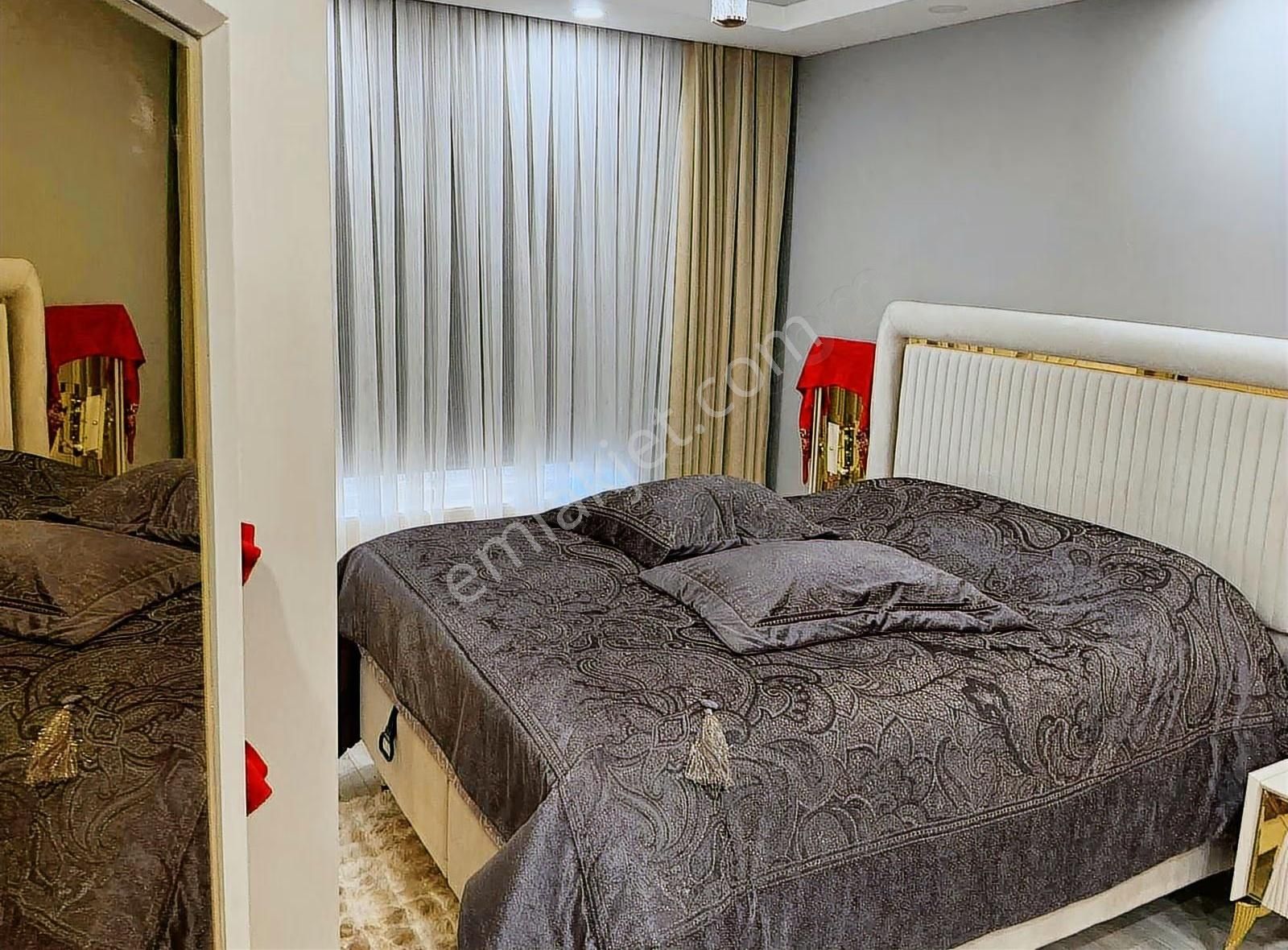 Kıyıbirlik Sitesi'nde 3+1 Yenilenmiş Daire - Görsel 24