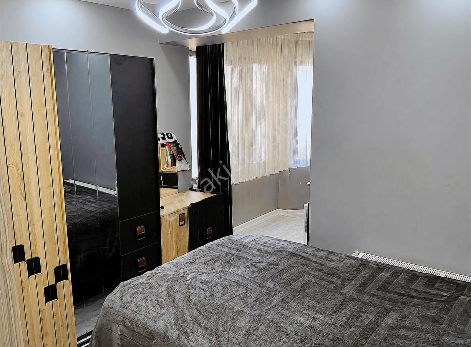 Kıyıbirlik Sitesi'nde 3+1 Yenilenmiş Daire - Görsel 10