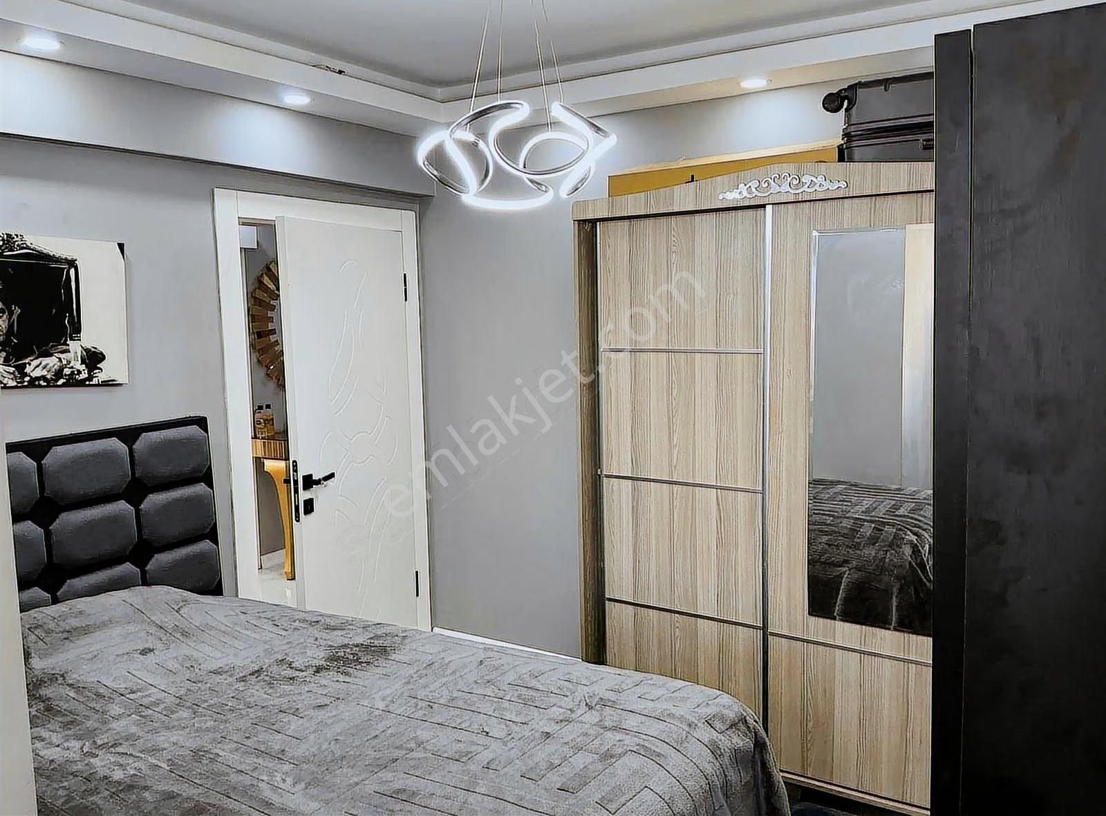 Kıyıbirlik Sitesi'nde 3+1 Yenilenmiş Daire - Görsel 23