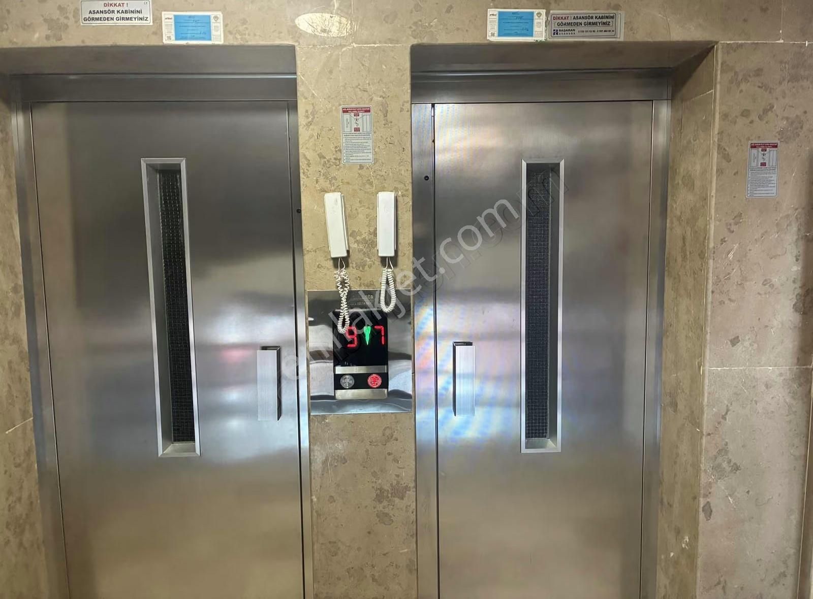 Kıyıbirlik Sitesi'nde 3+1 Yenilenmiş Daire - Görsel 7