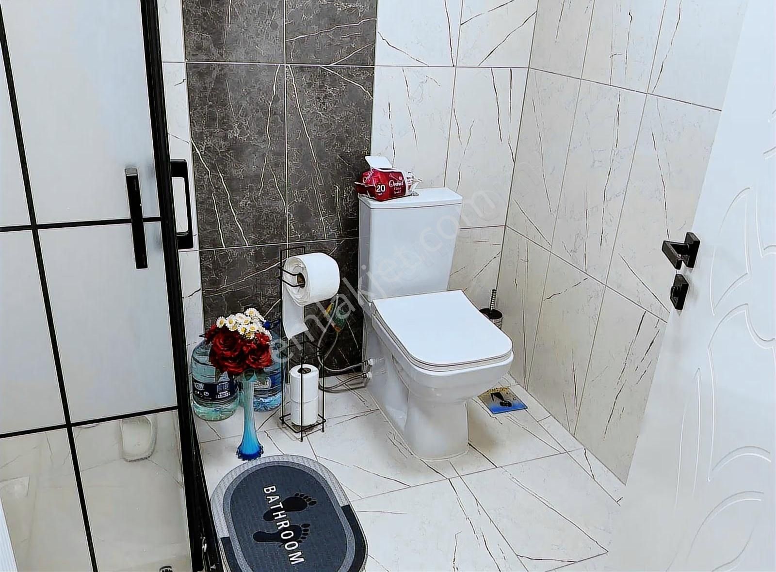 Kıyıbirlik Sitesi'nde 3+1 Yenilenmiş Daire - Görsel 15