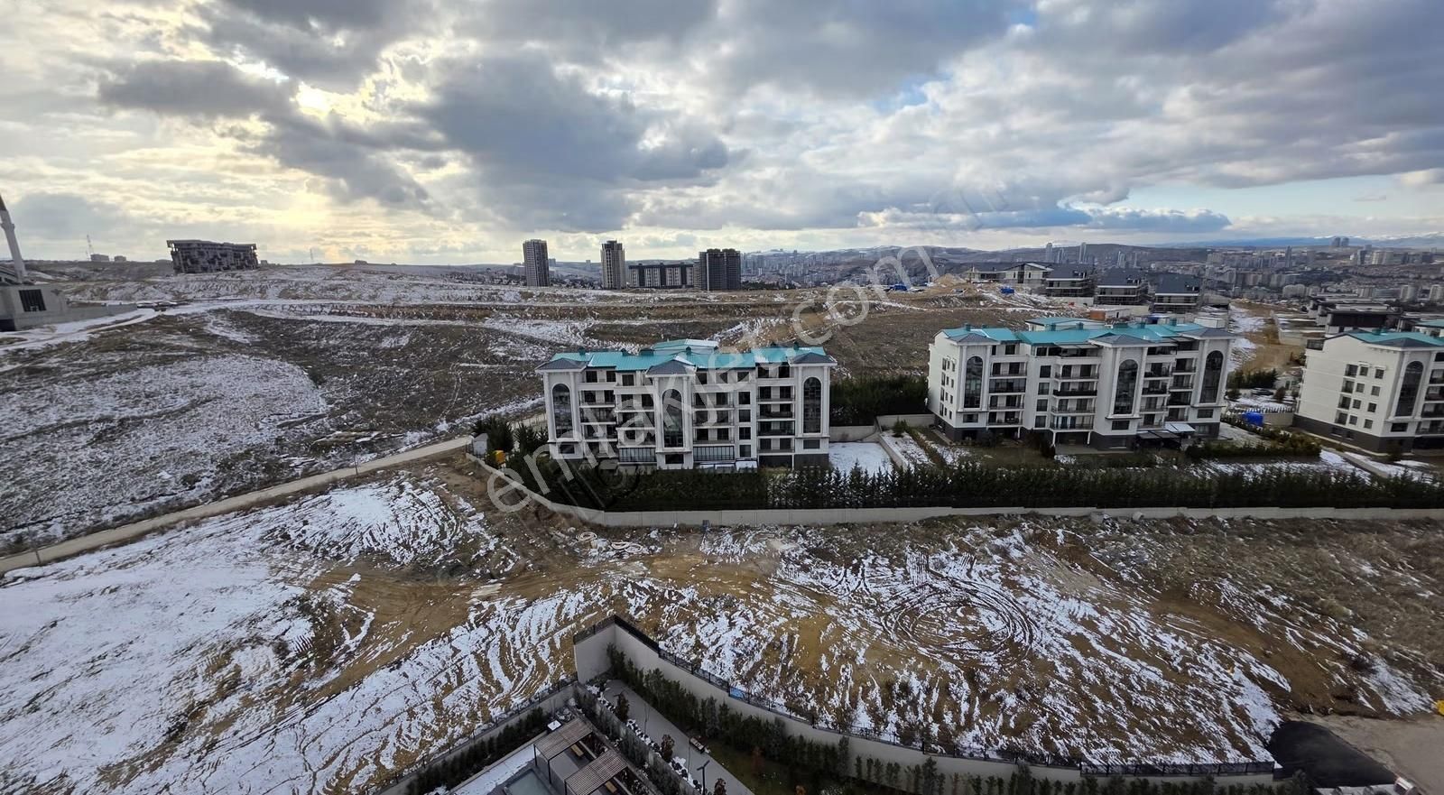 Ozan Beytepe'de Şehir Manzarasına Hakim Sıfır Kiralık 1+1 - Görsel 9