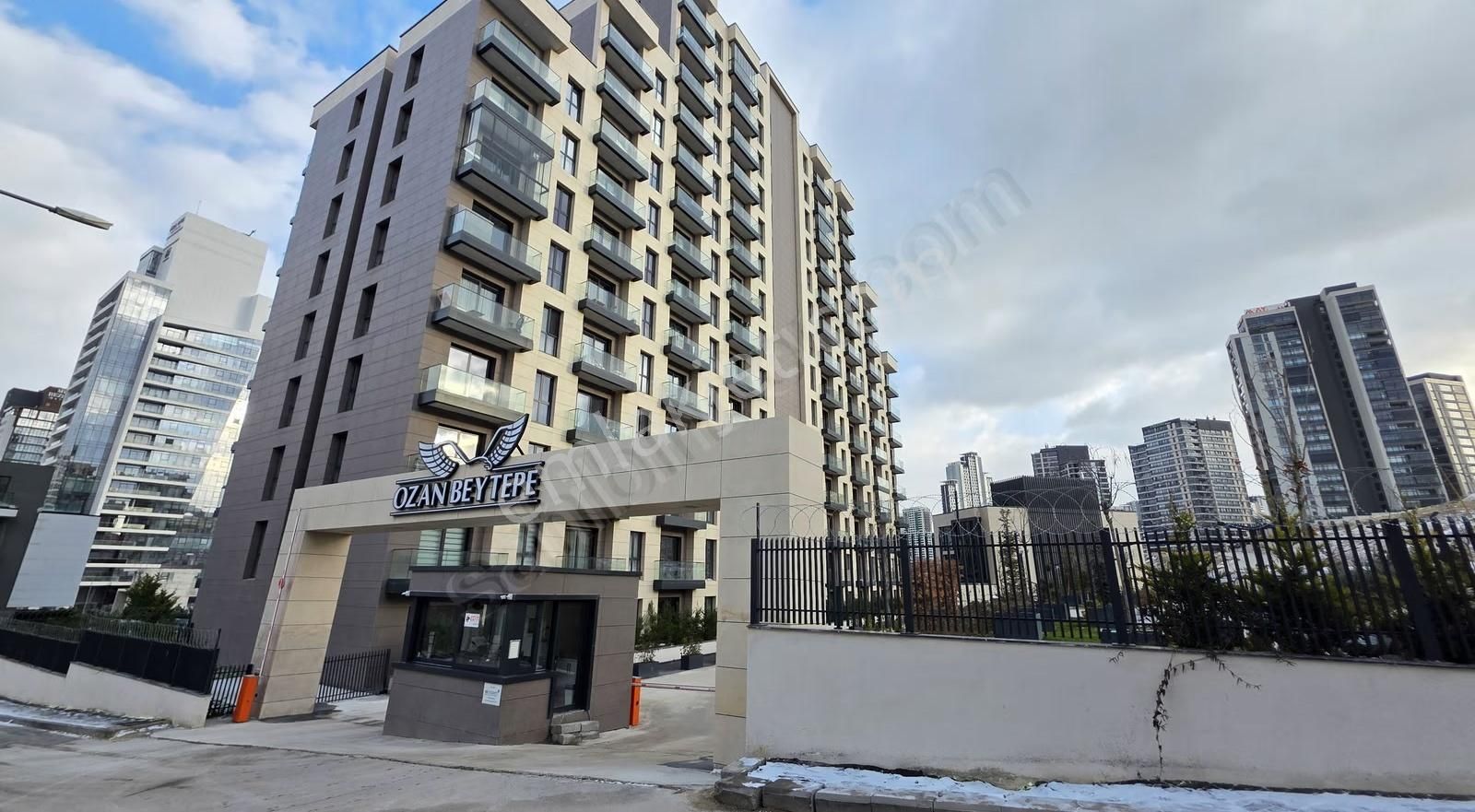 Ozan Beytepe'de Şehir Manzarasına Hakim Sıfır Kiralık 1+1