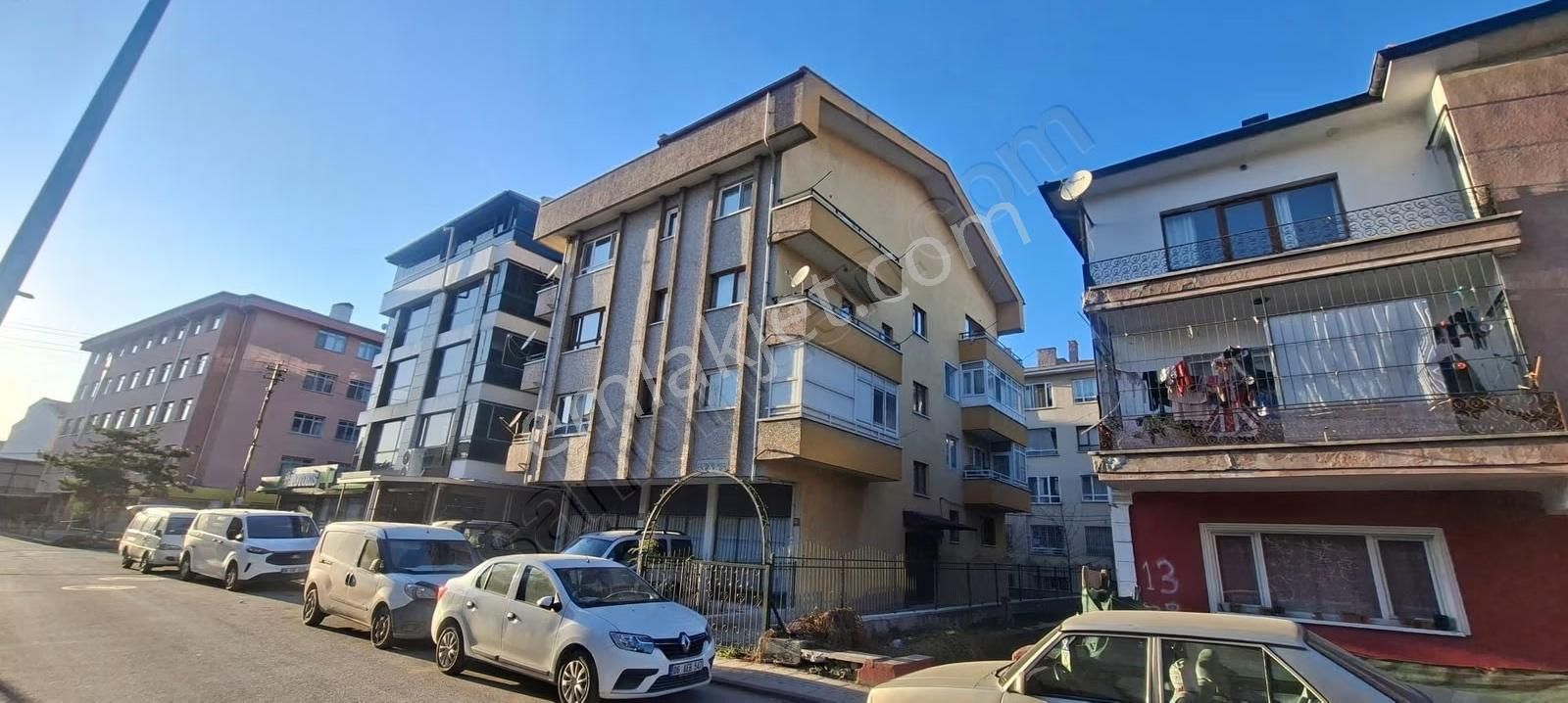 İskitler Merkezi Konumda Boş 3+1 Satılık Daire - Görsel 18