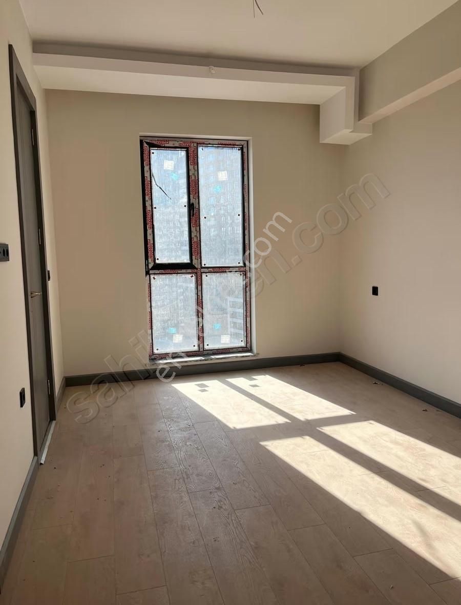 Alacaatlı Yaşamkent'te 5+1 Kiralık Sıfır Lüks Daire - Görsel 22