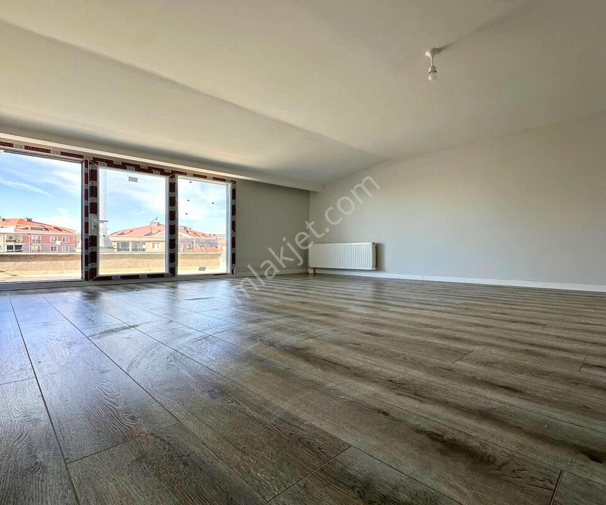 Güzel City'den Araç Takasına Uygun Modern Konseptli 3+1 Dubleks - Görsel 7