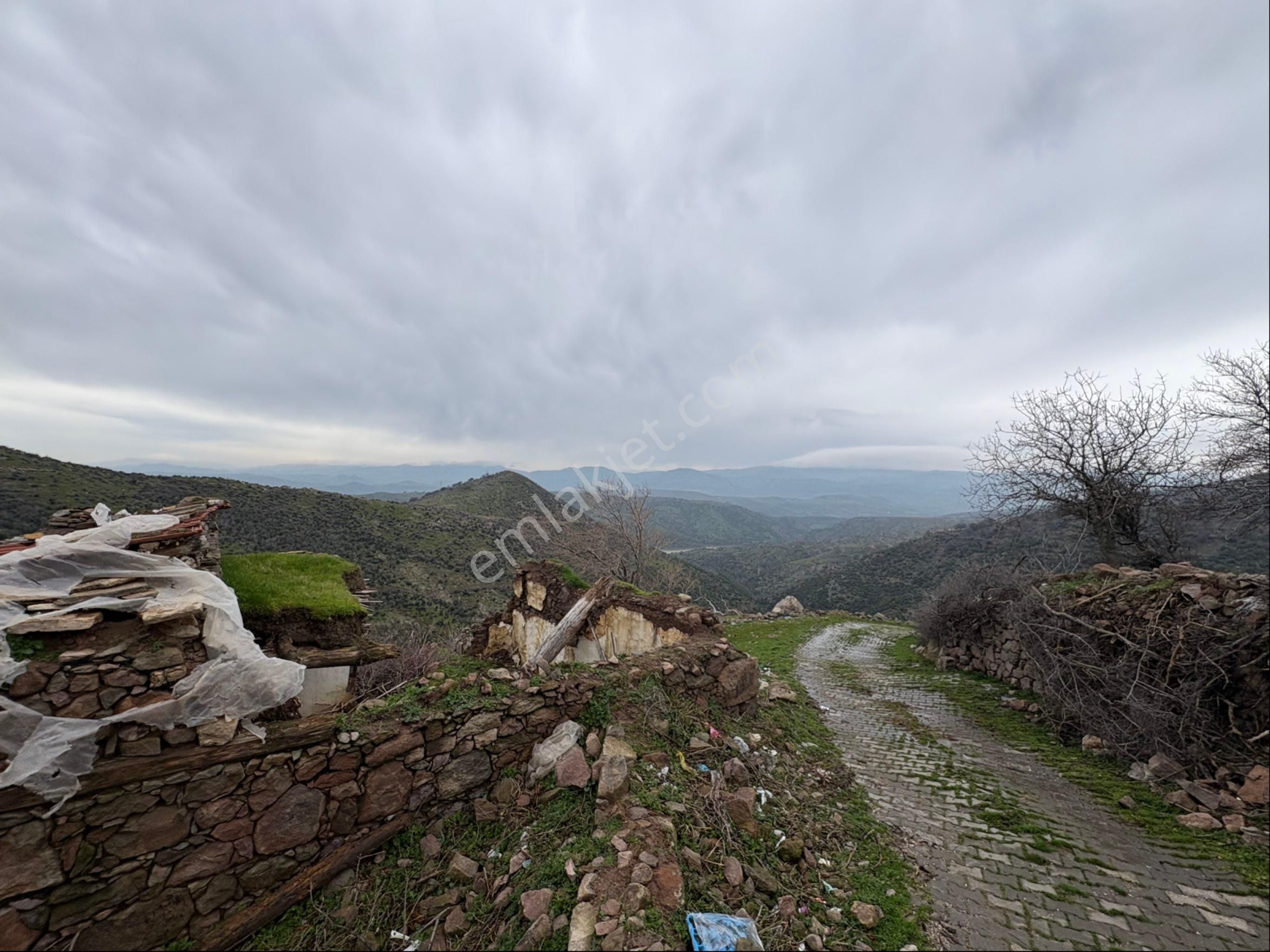 Durmuşlar Mahallesi’nde Satılık Müstakil Taş Ev - Görsel 8